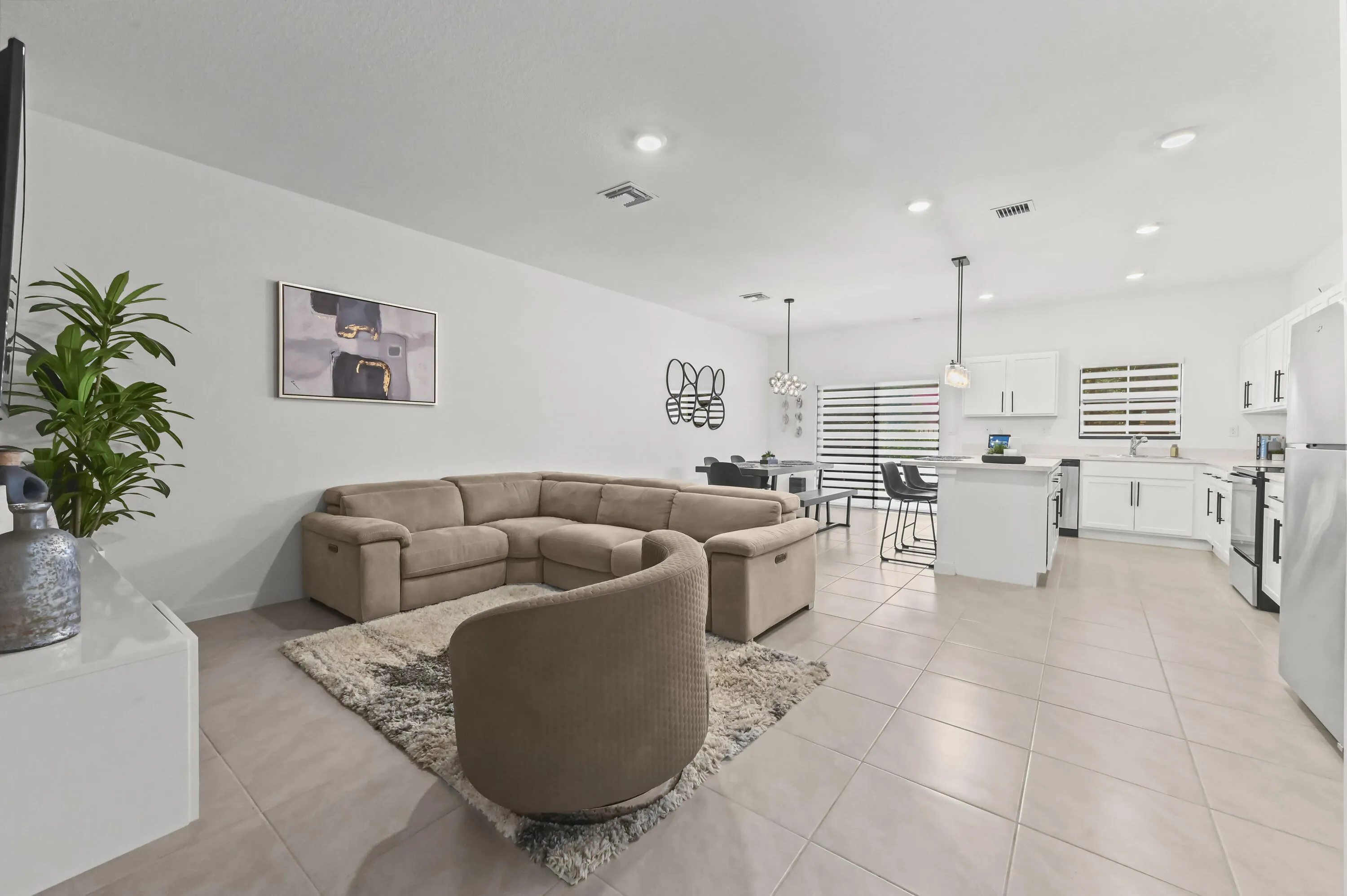 864 NW 3rd Terrace