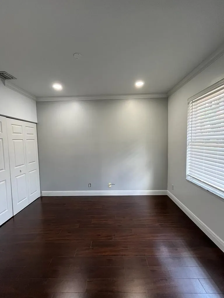305 W Coral Trace Circle