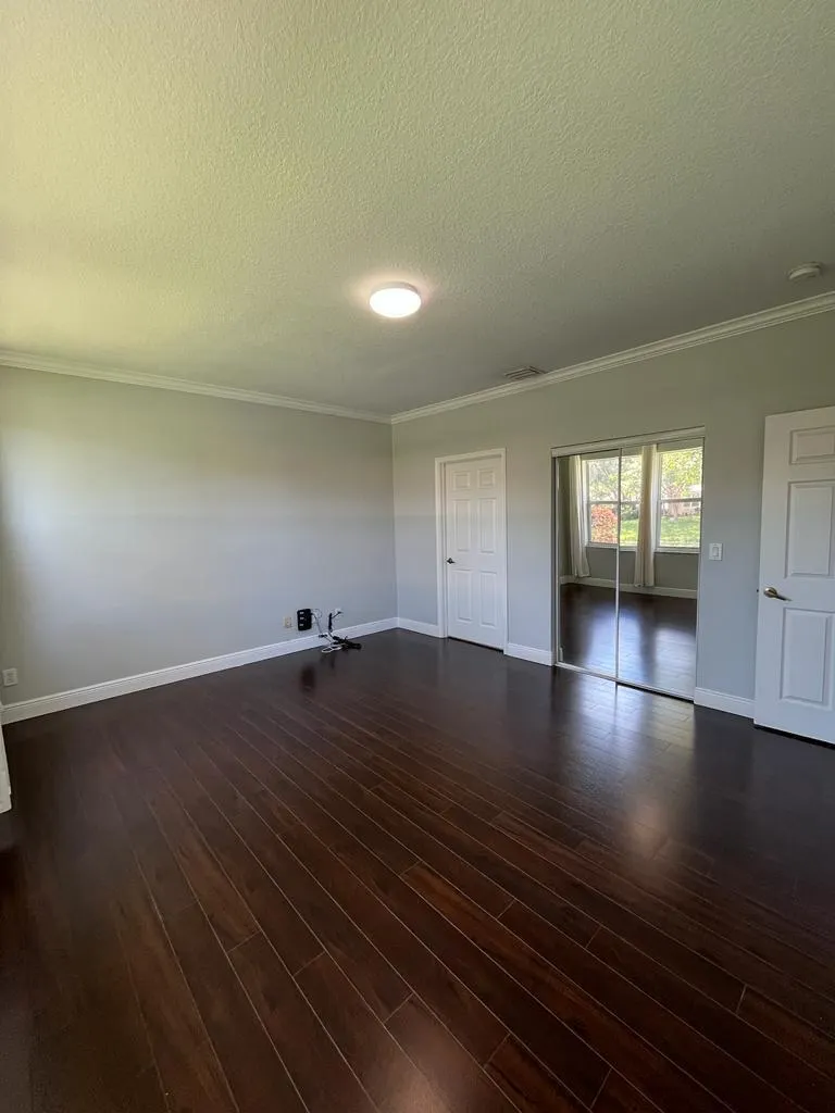 305 W Coral Trace Circle