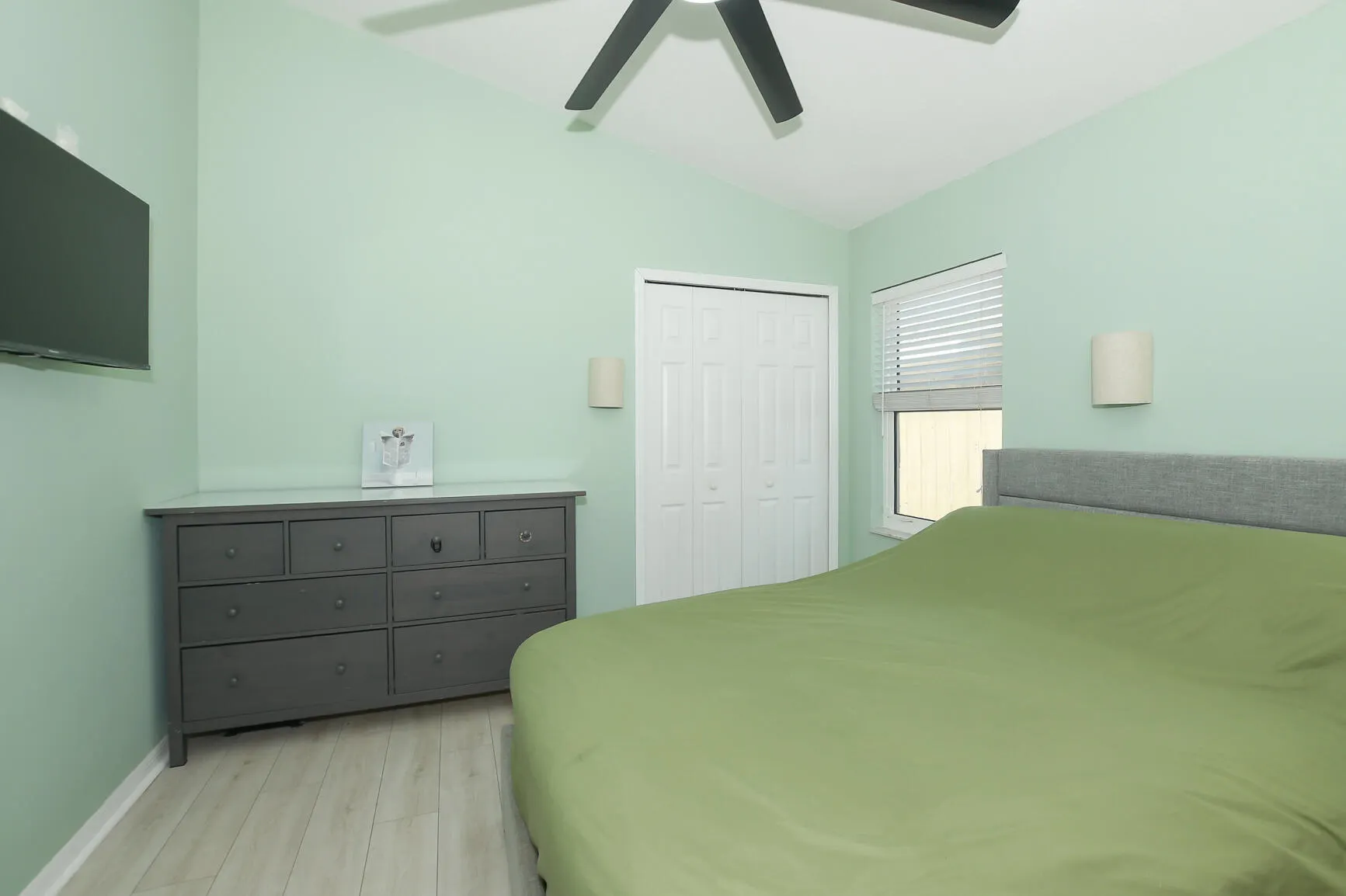8209 Maidencane Place