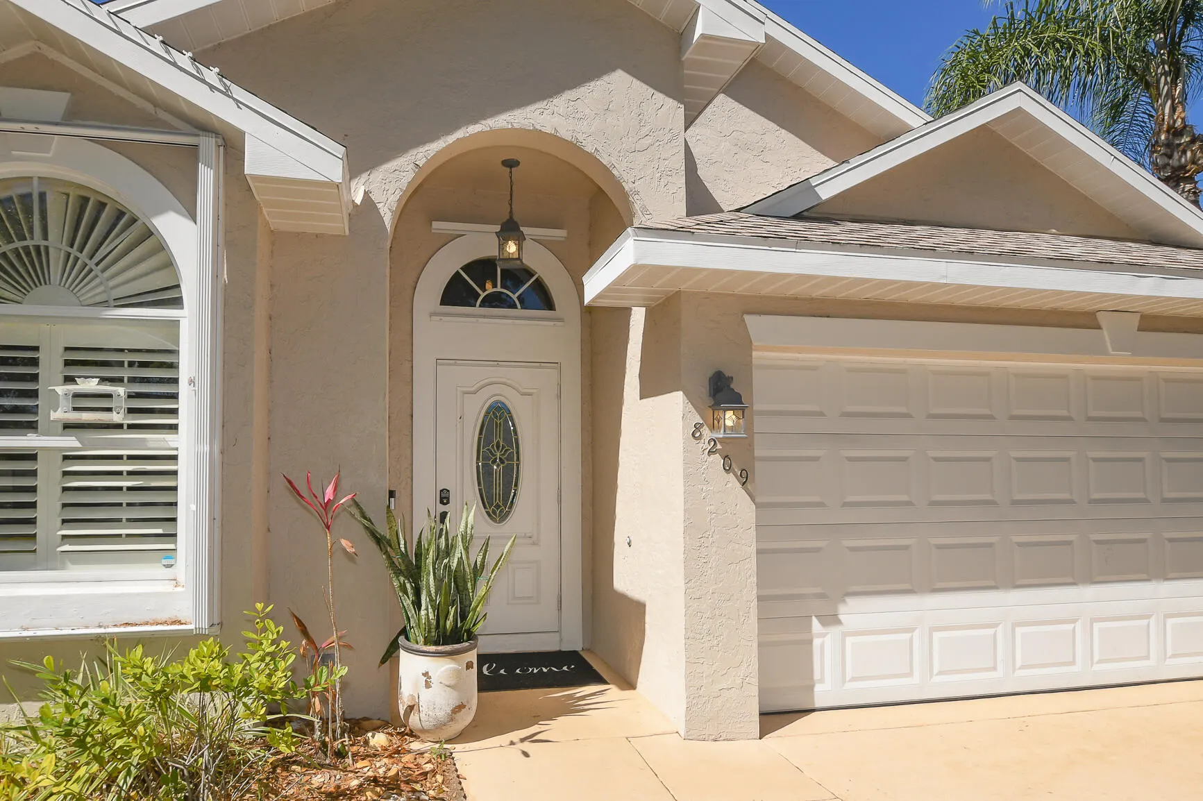 8209 Maidencane Place