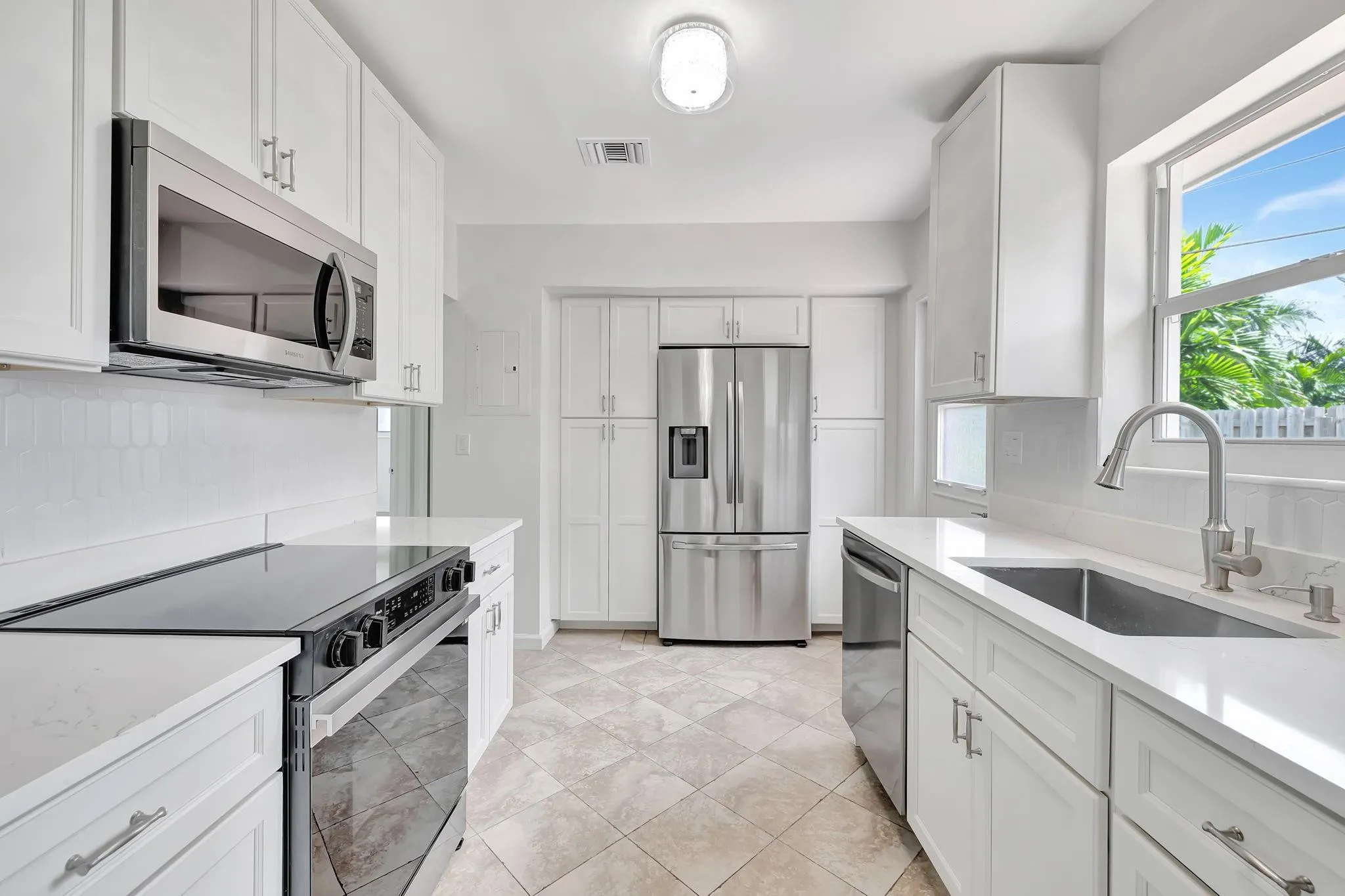 2680 NE 19TH Street
