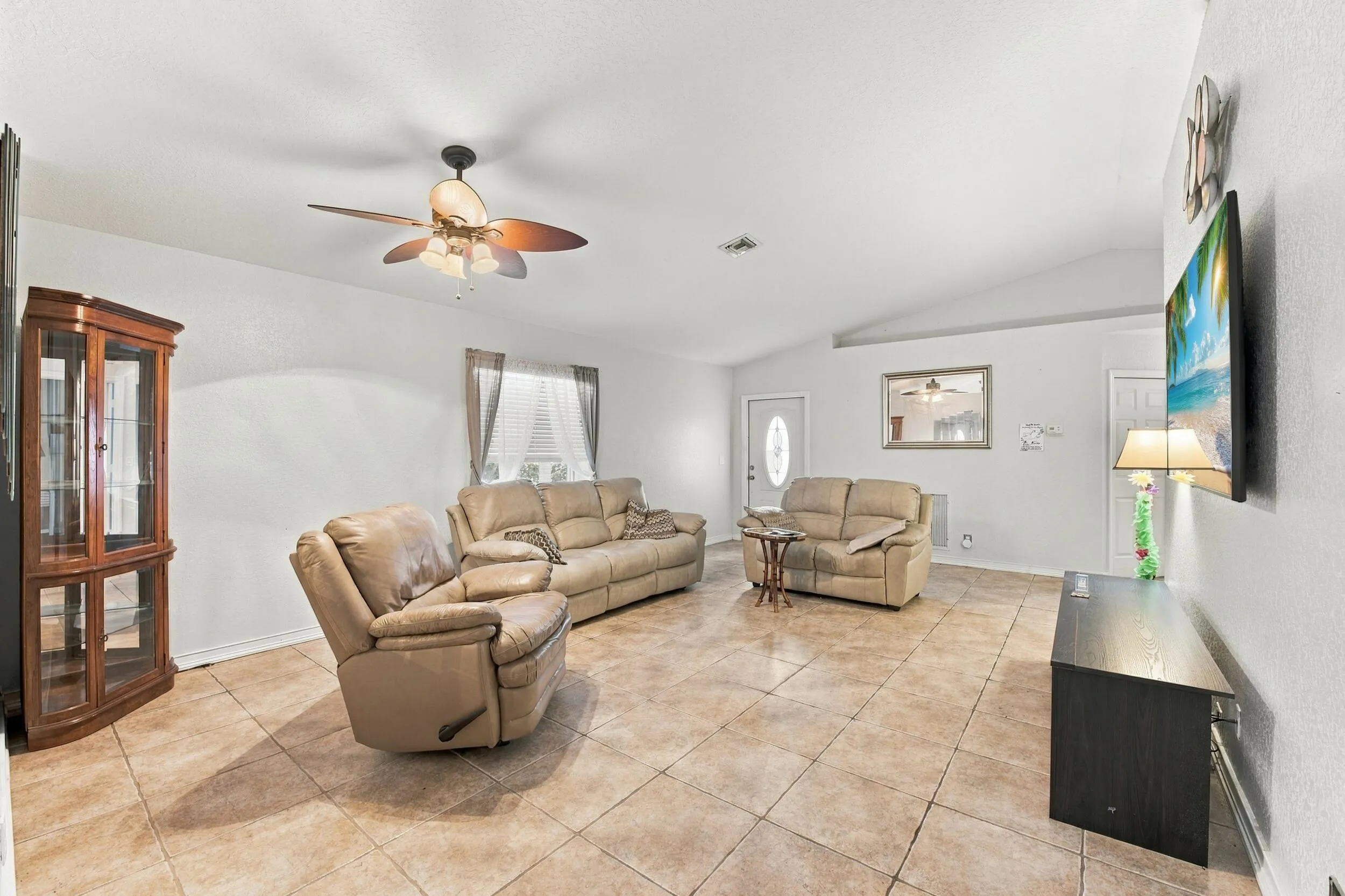 184 HEMING Way