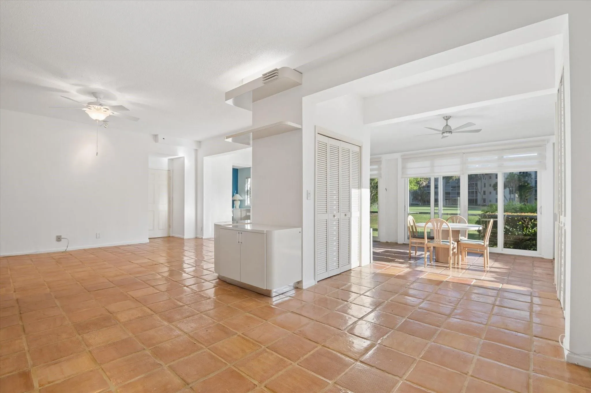 4110 W Palm Aire Drive #101B