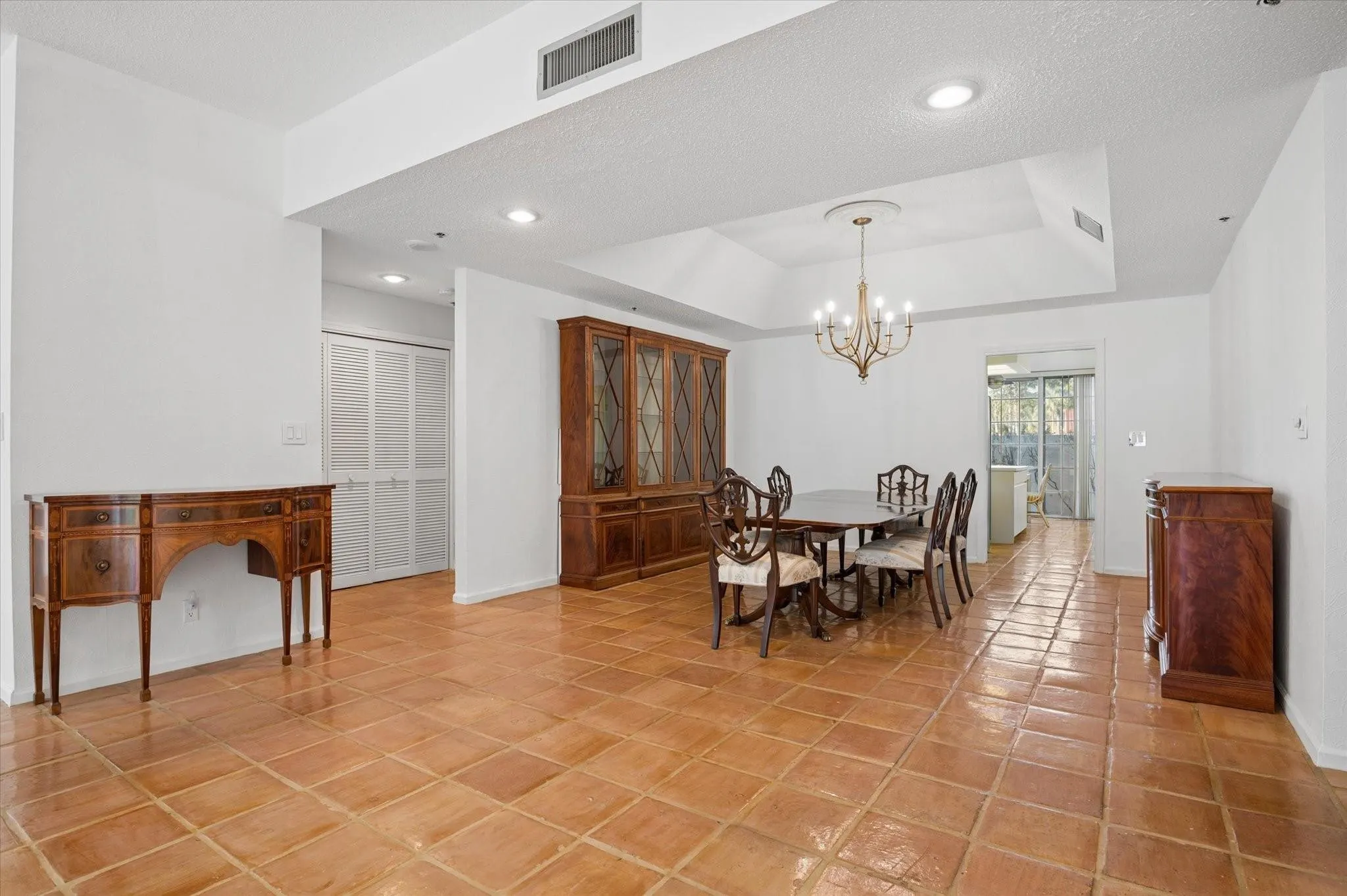 4110 W Palm Aire Drive #101B