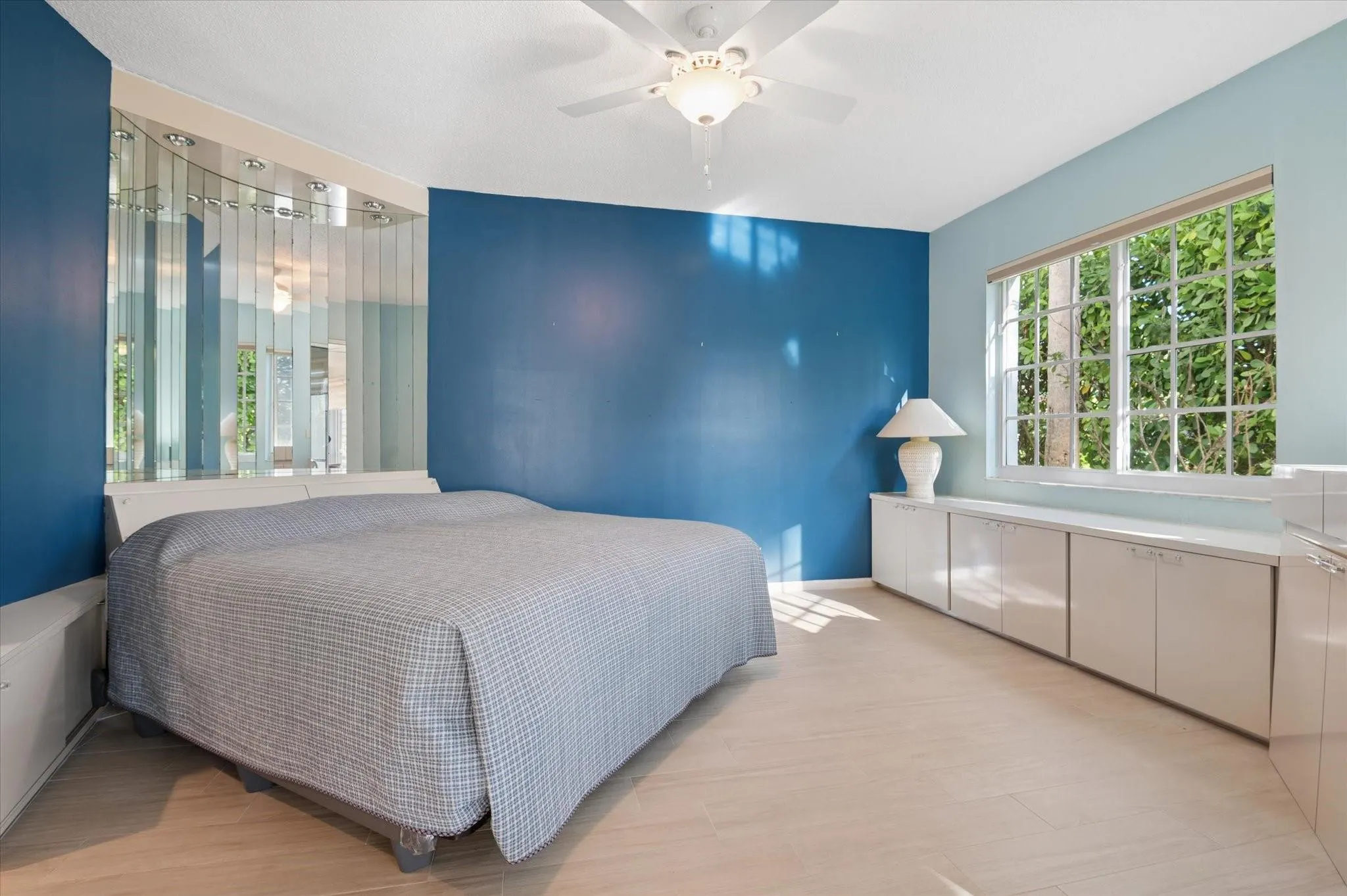 4110 W Palm Aire Drive #101B