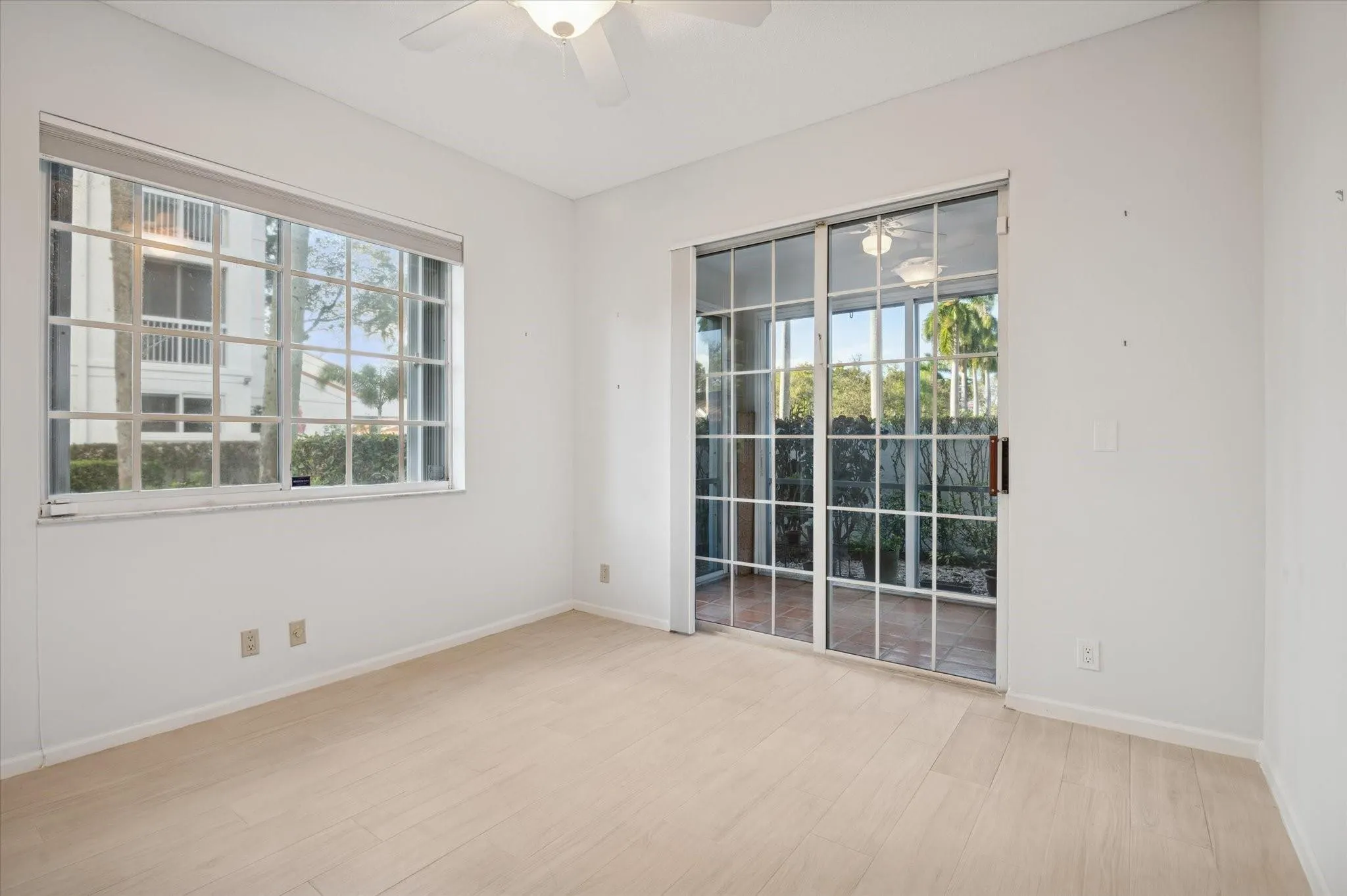 4110 W Palm Aire Drive #101B