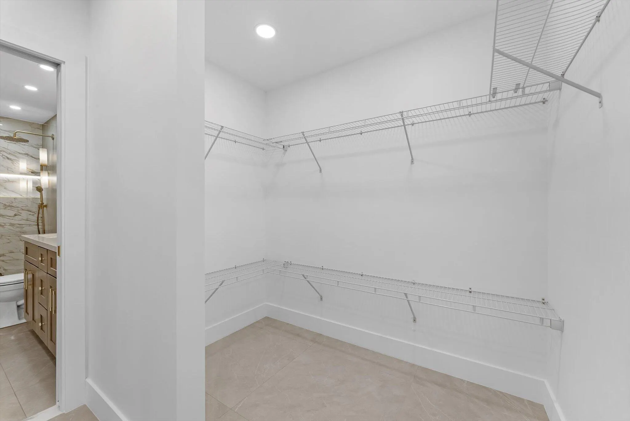 162 SE 27TH Way