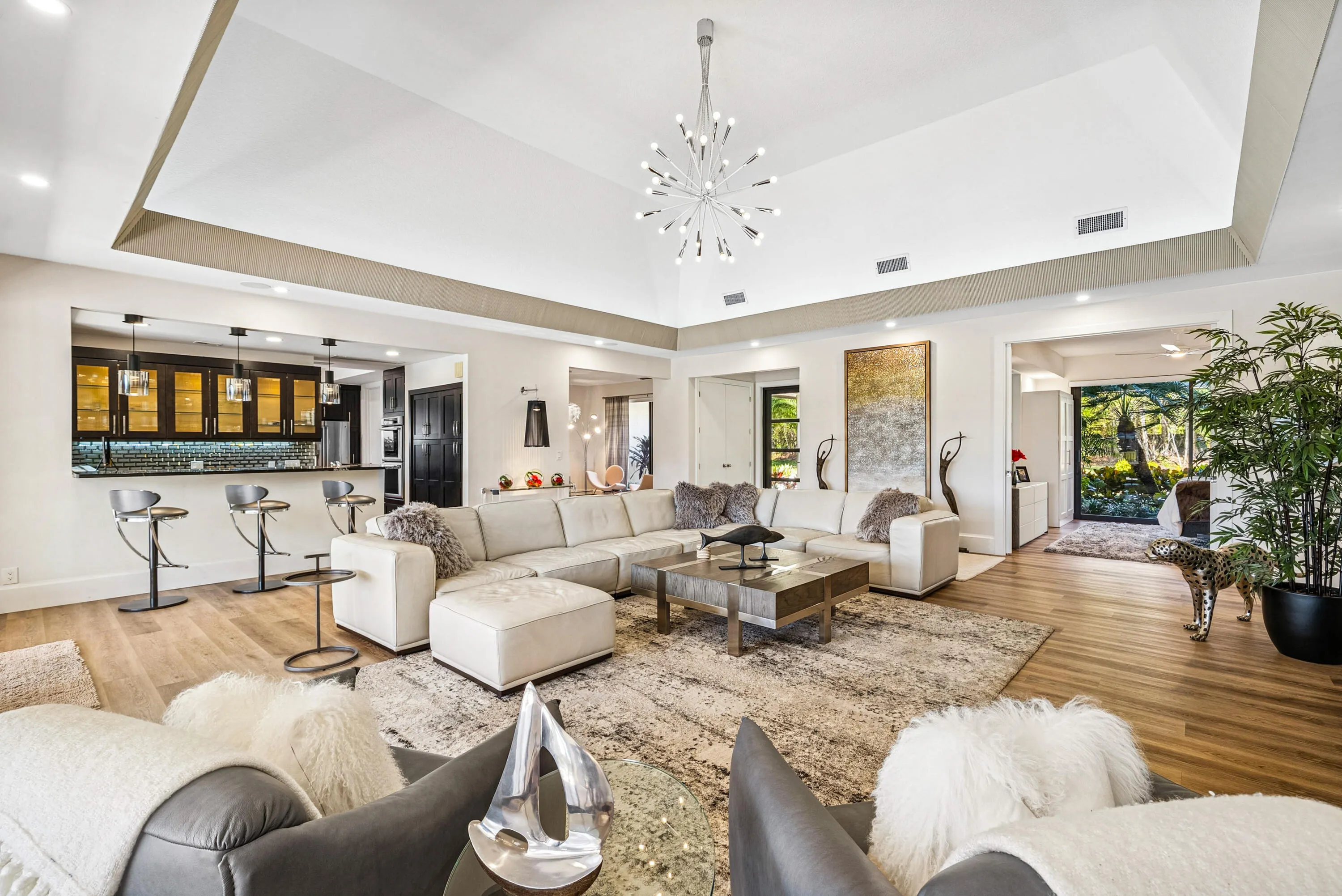 5221 Estates Drive