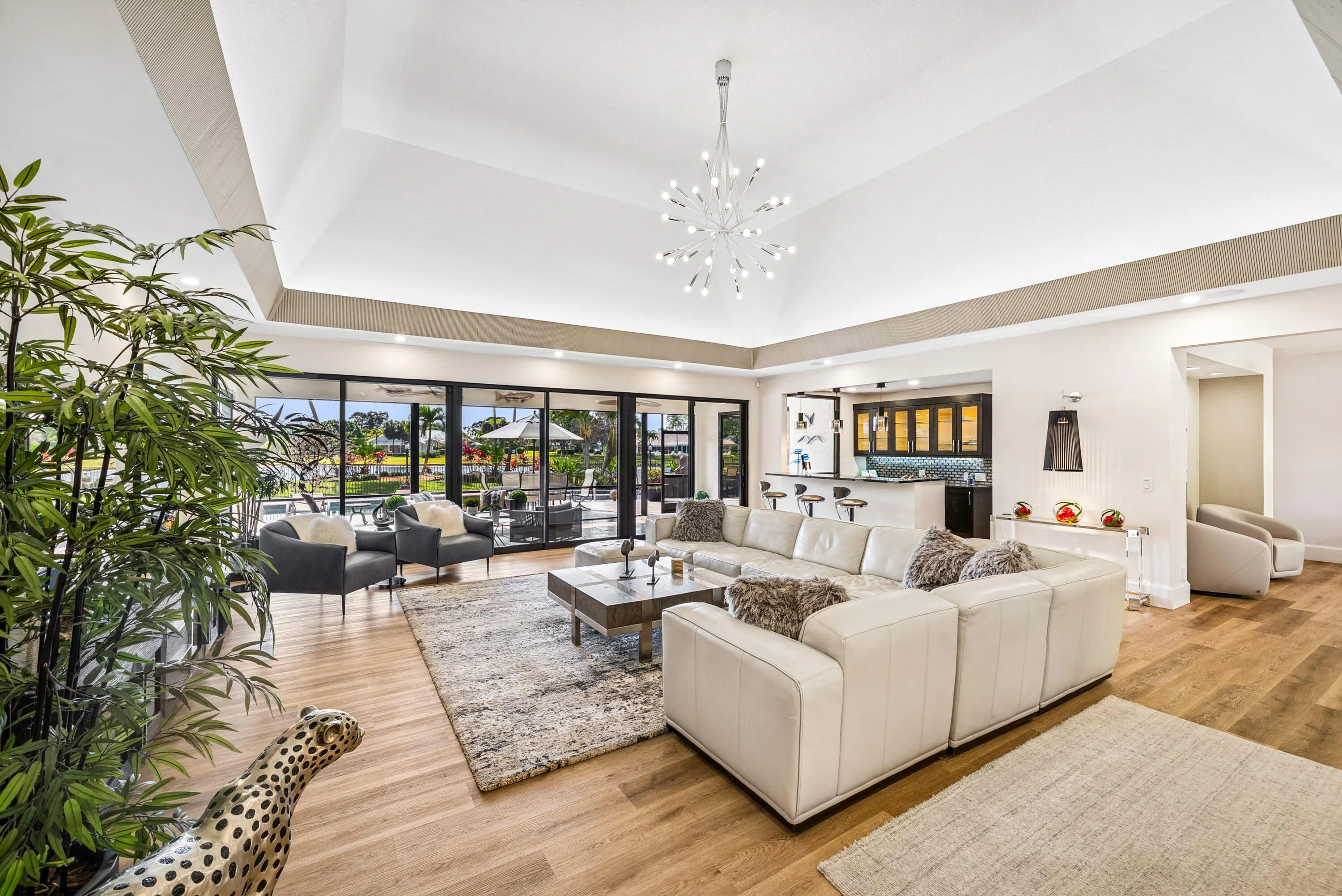 5221 Estates Drive