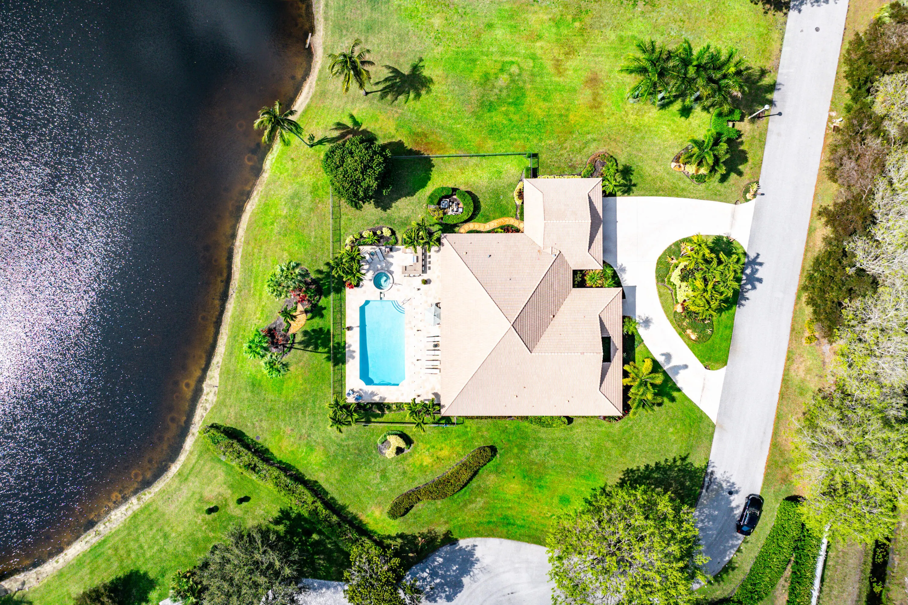 5221 Estates Drive