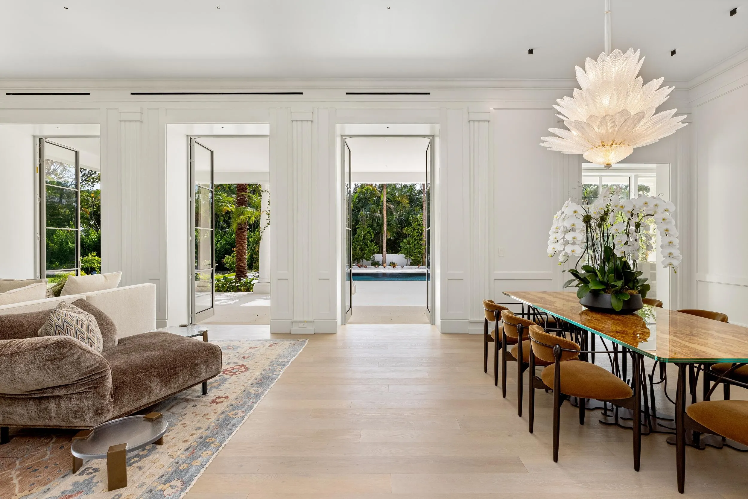 200 Regents Park Road