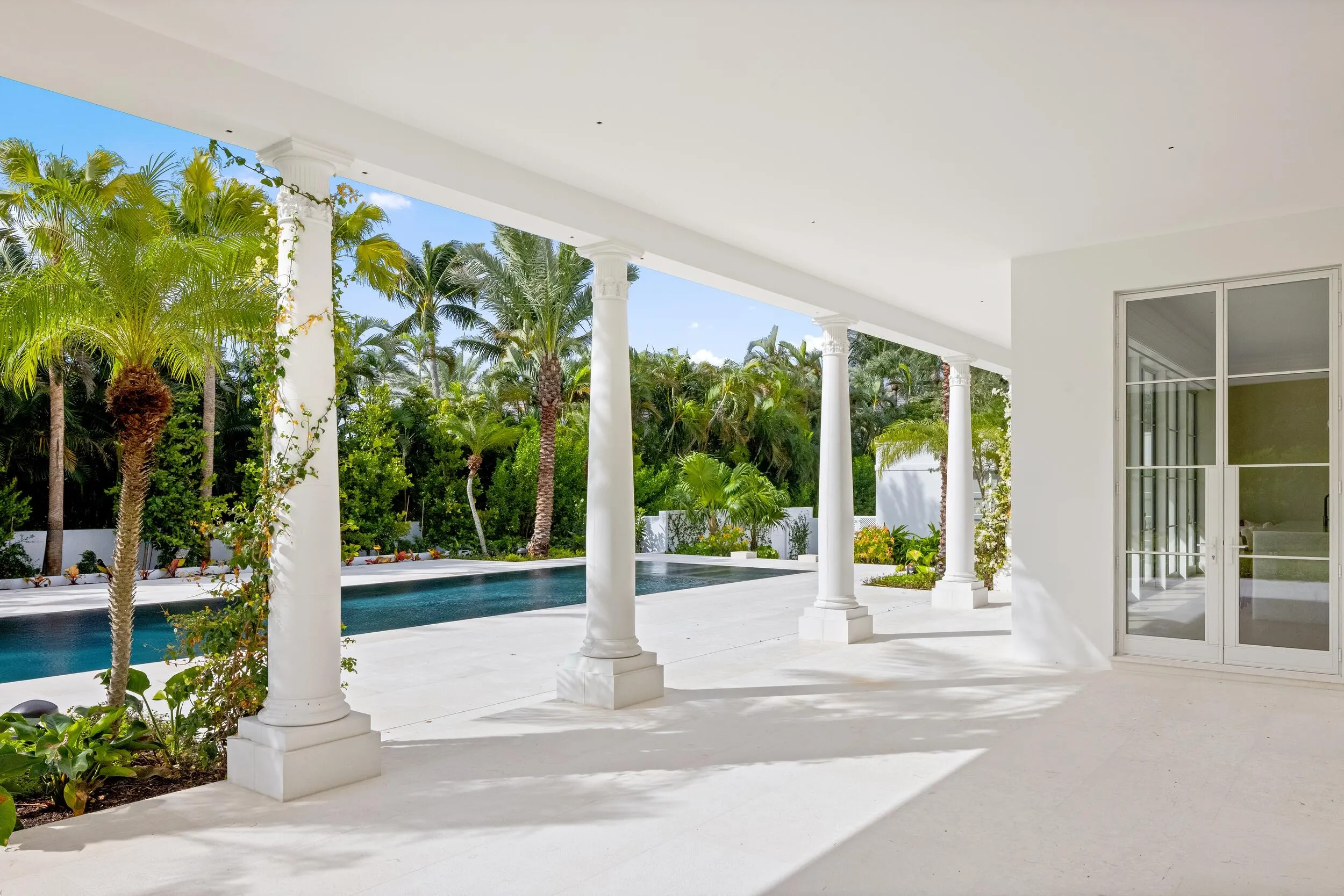 200 Regents Park Road
