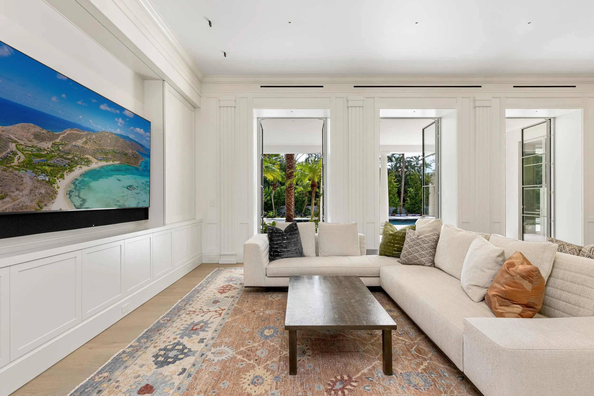 200 Regents Park Road