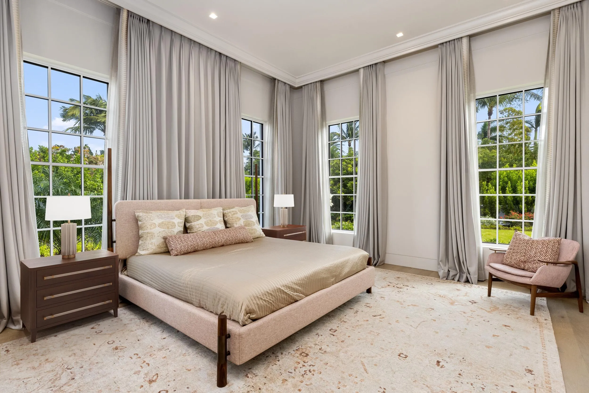 200 Regents Park Road