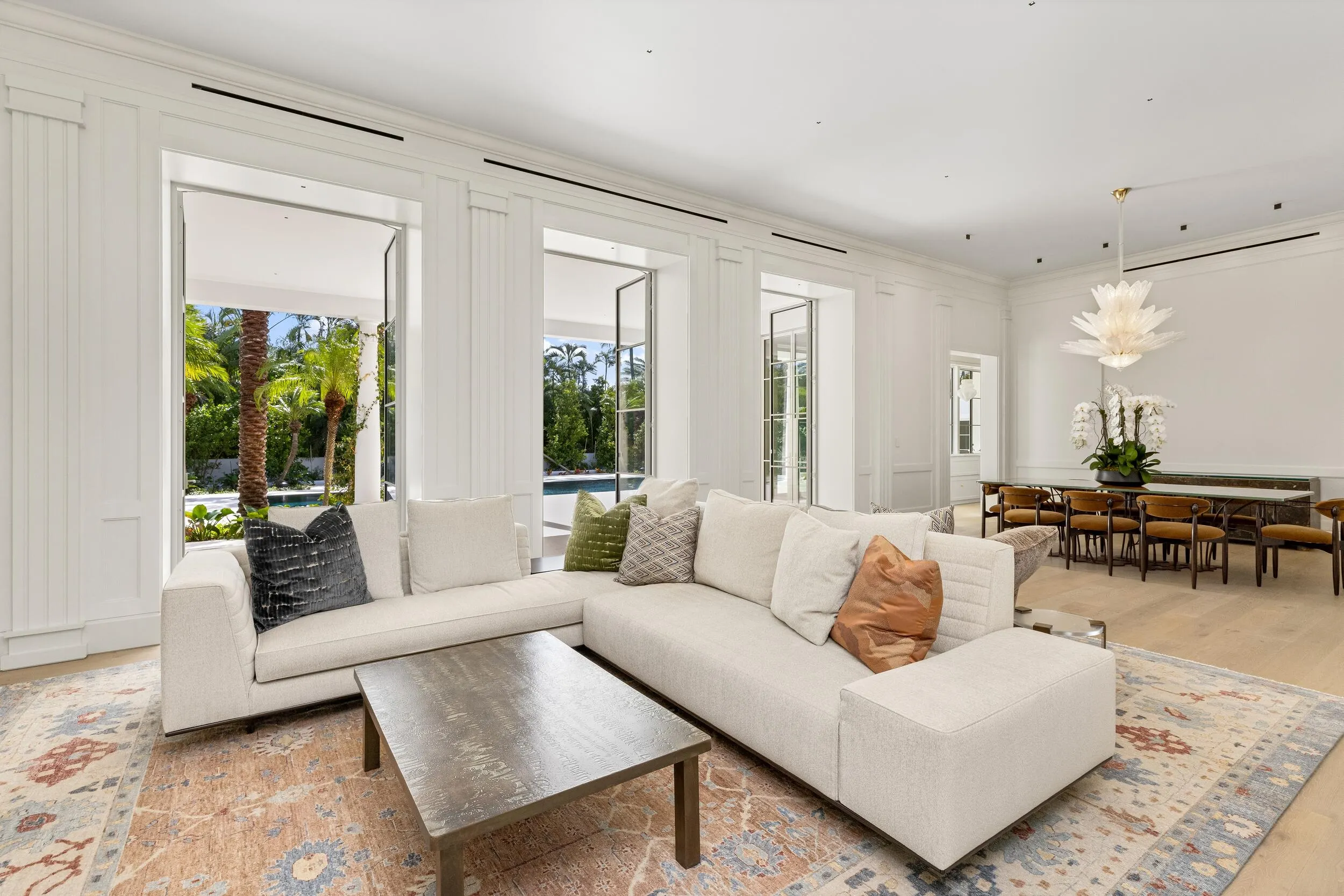 200 Regents Park Road