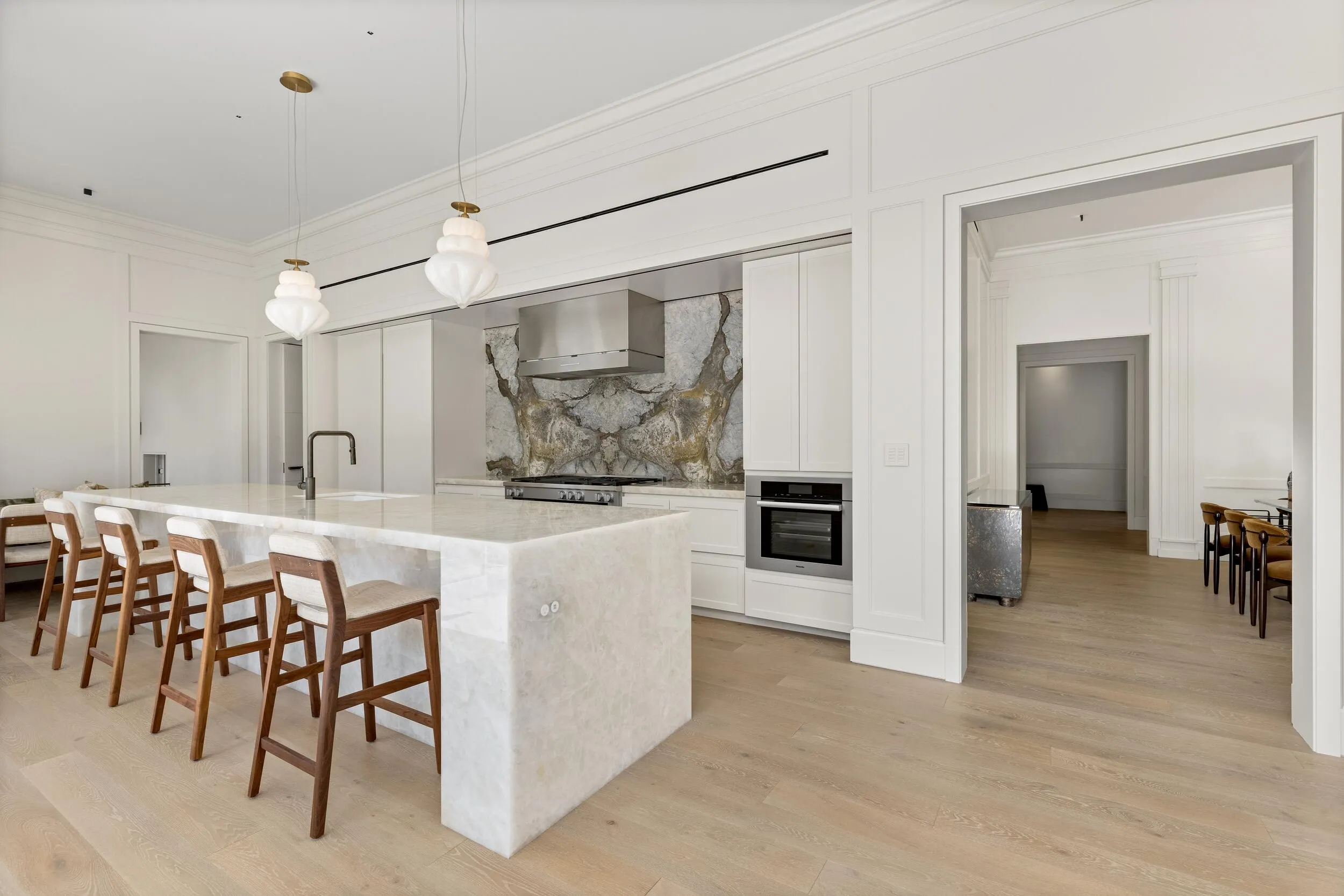 200 Regents Park Road