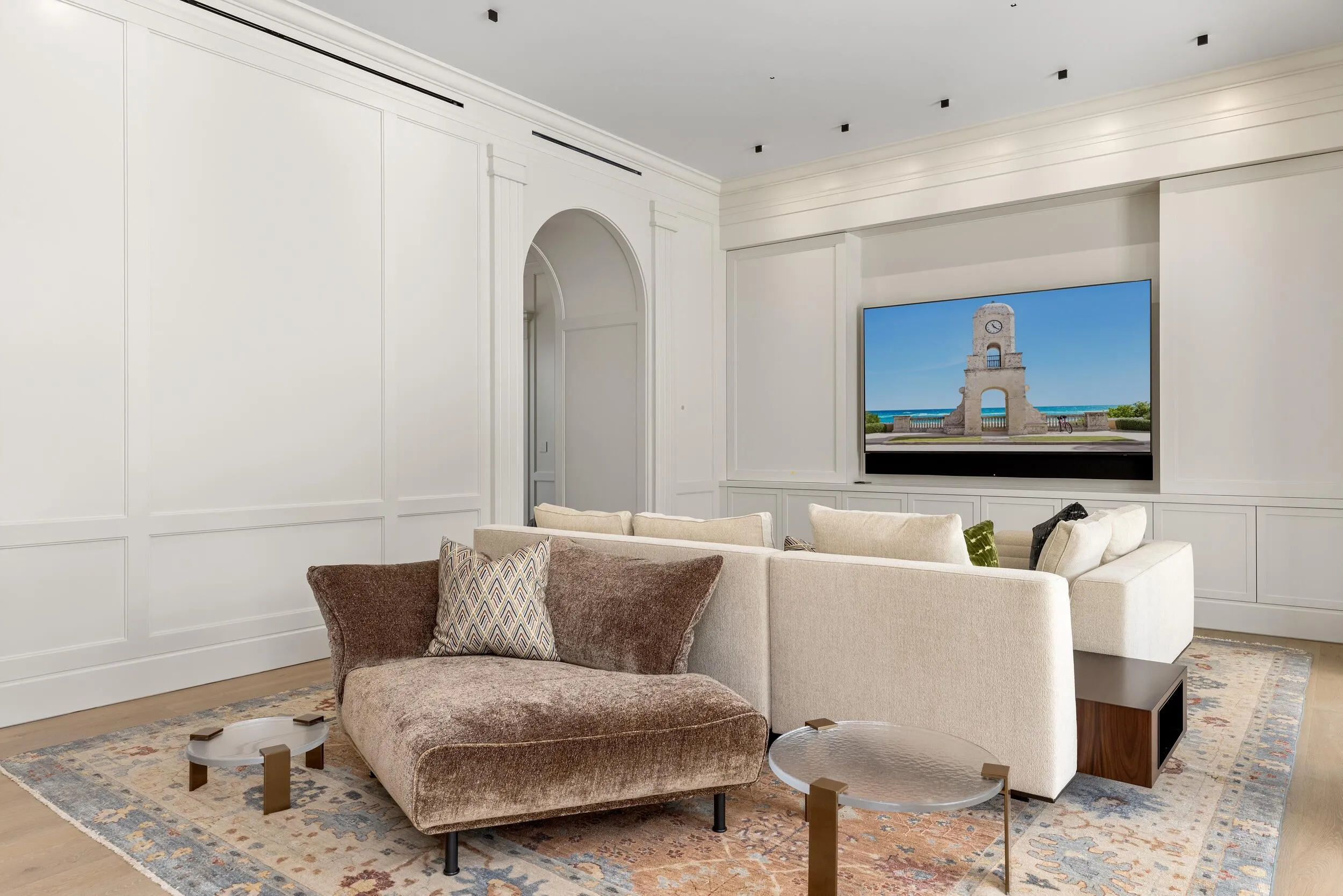 200 Regents Park Road