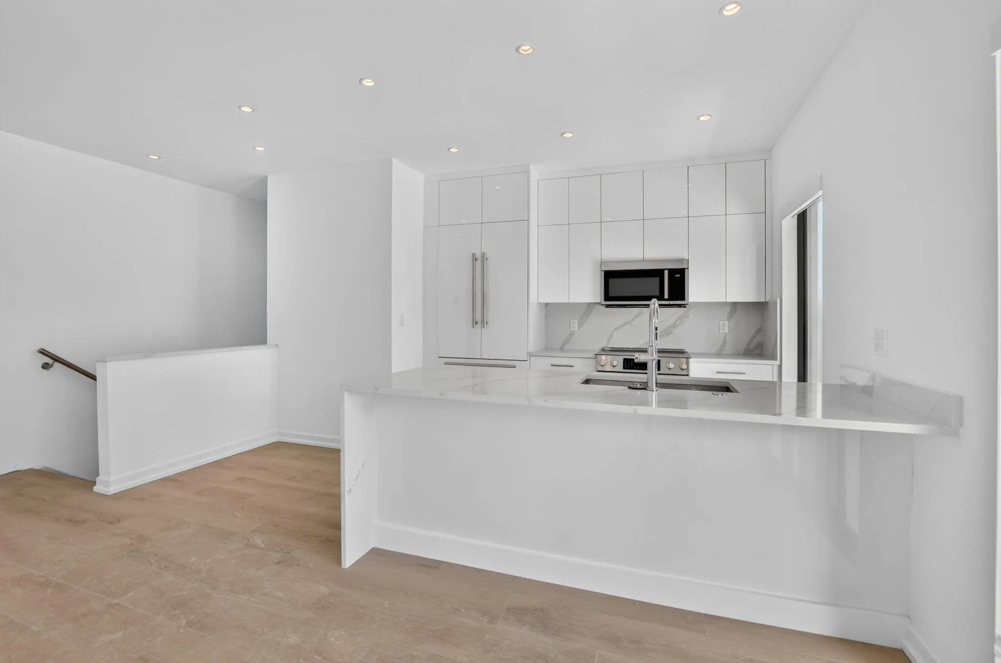 325 NE 20TH Avenue #Th a