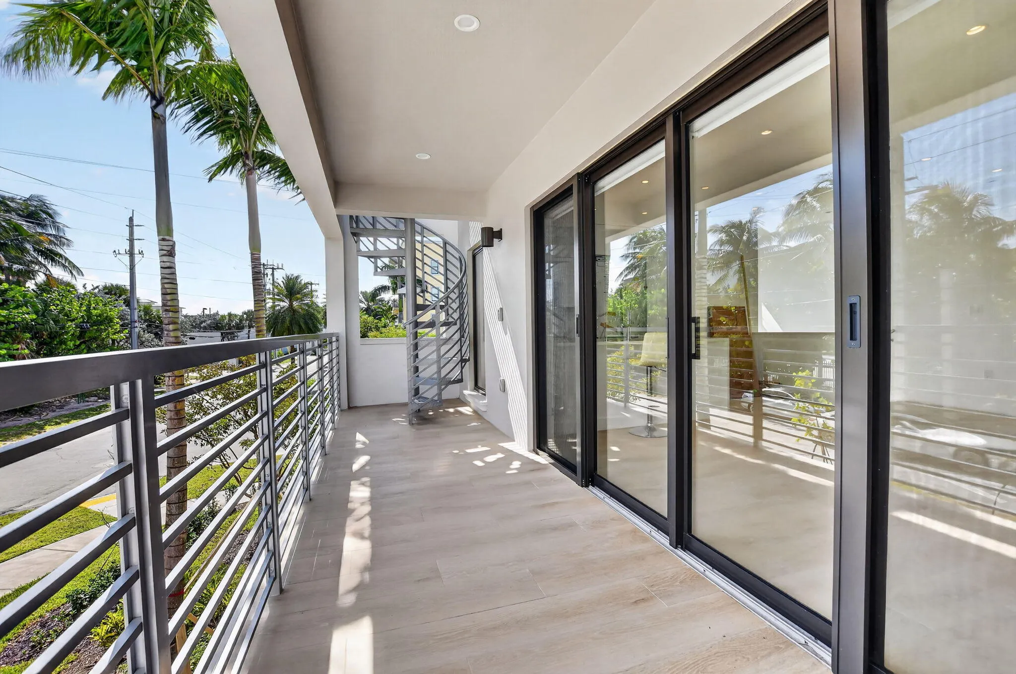 325 NE 20TH Avenue #Th a