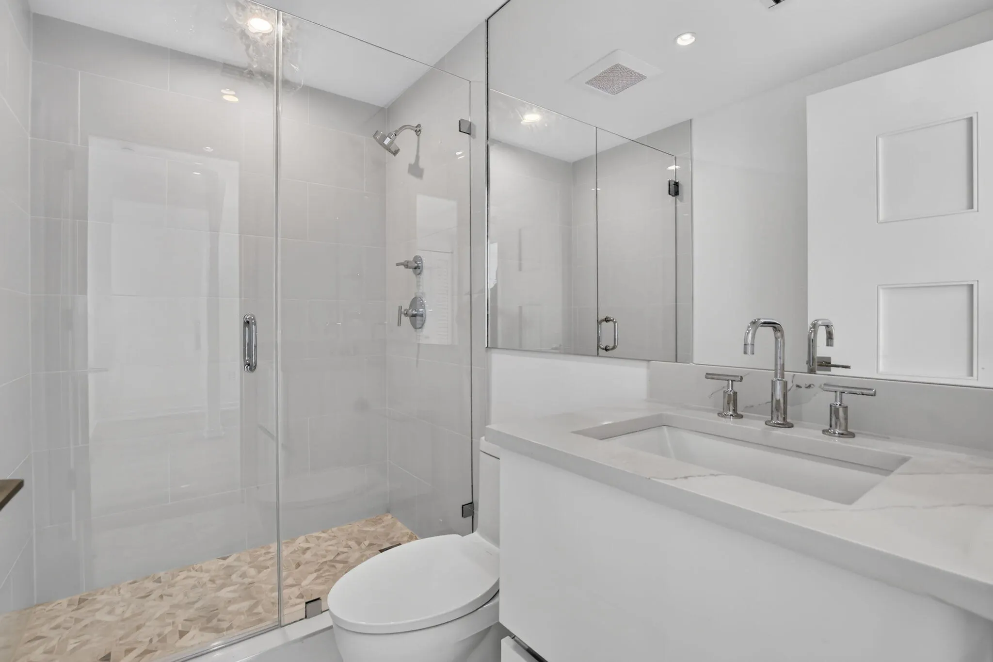 325 NE 20TH Avenue #Th a