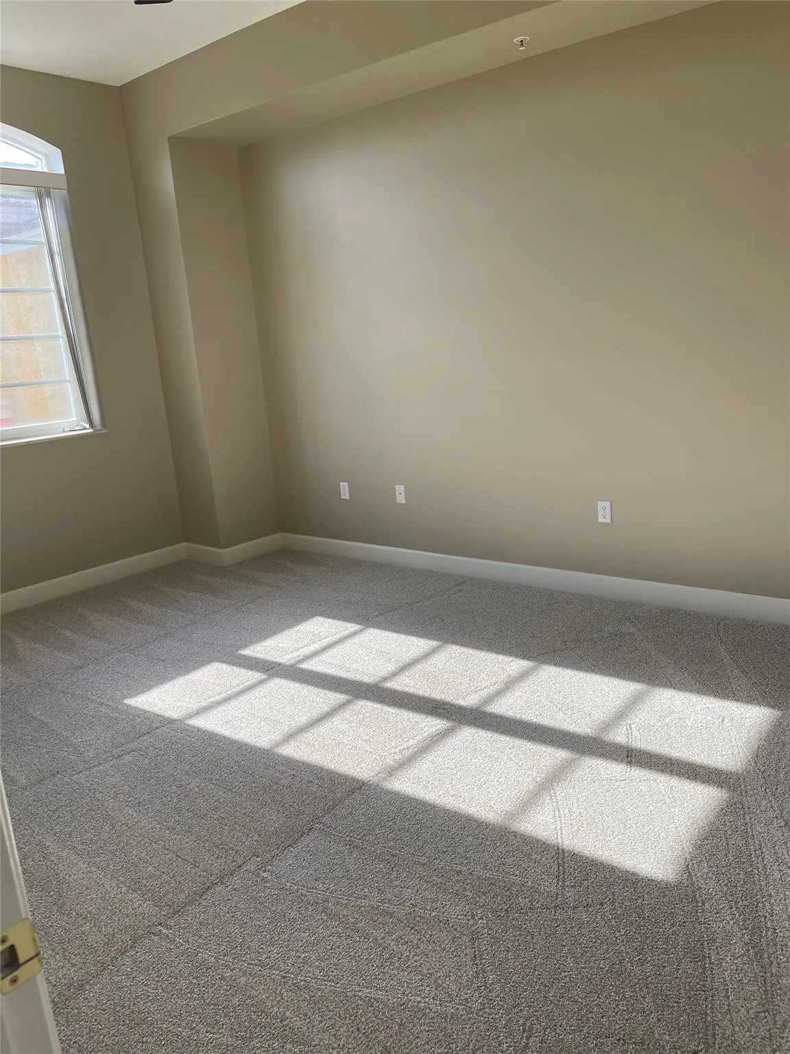 3952 CORAL HEIGHTS Way