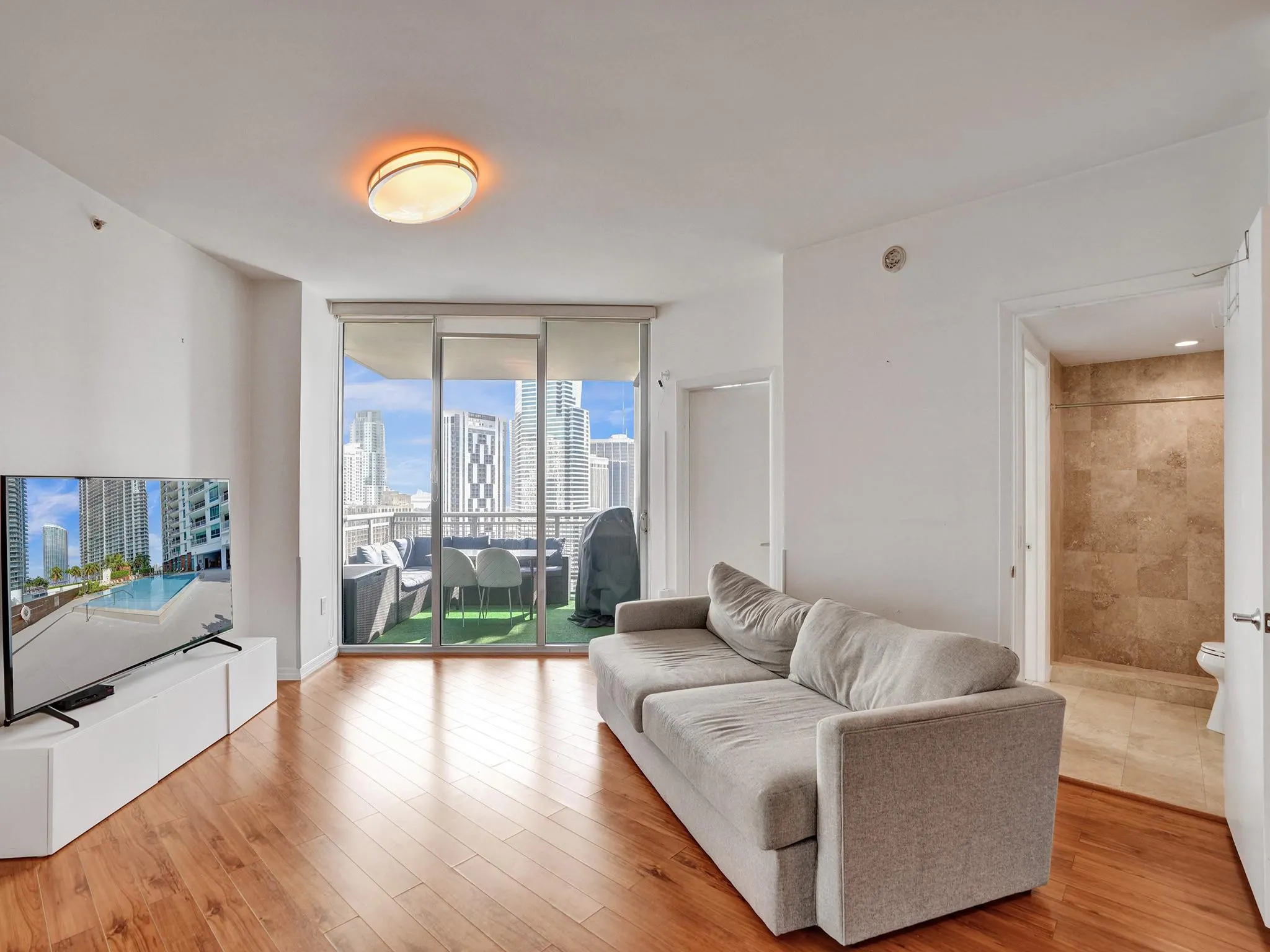 350 S MIAMI Avenue #2805