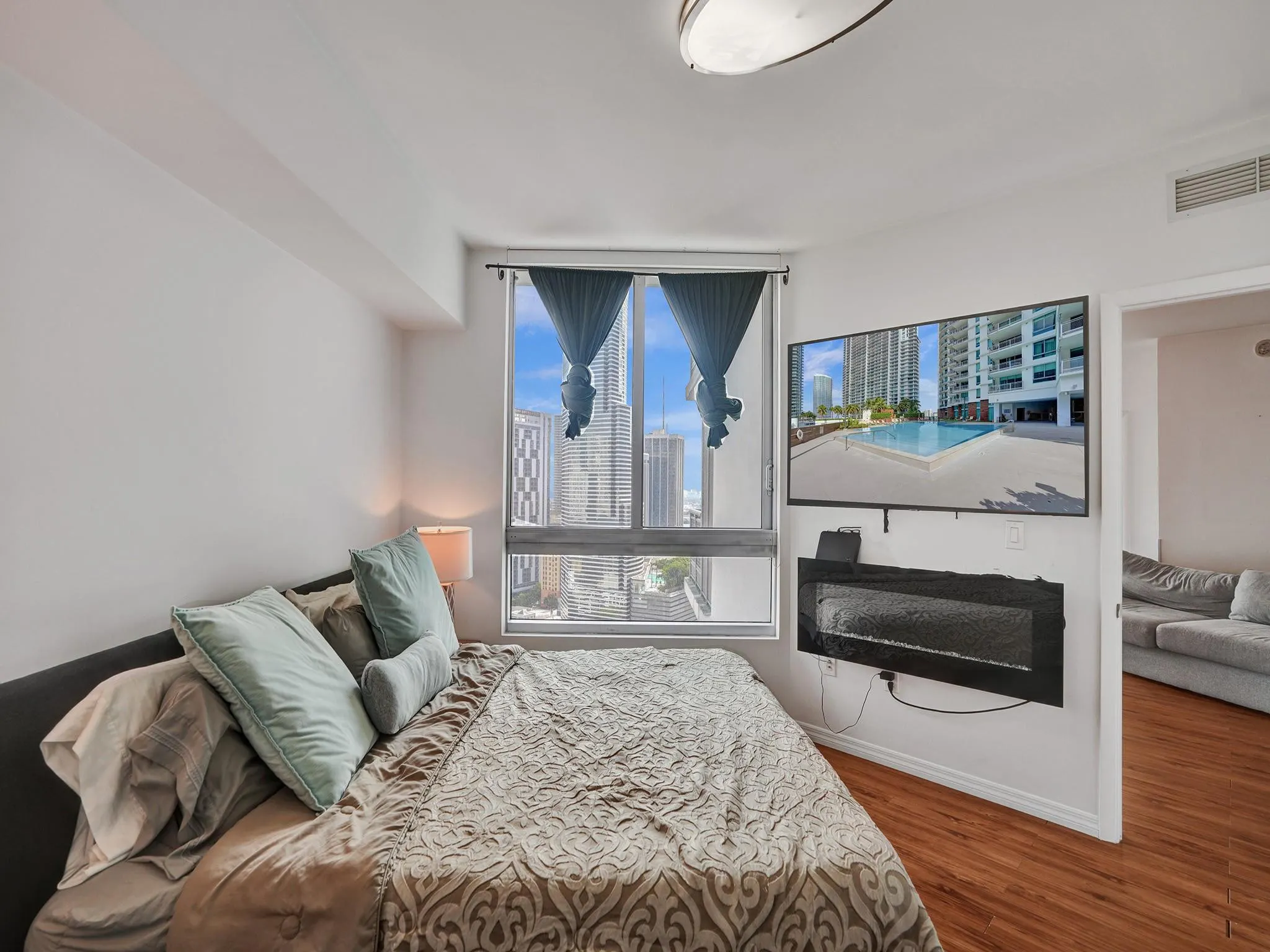 350 S MIAMI Avenue #2805