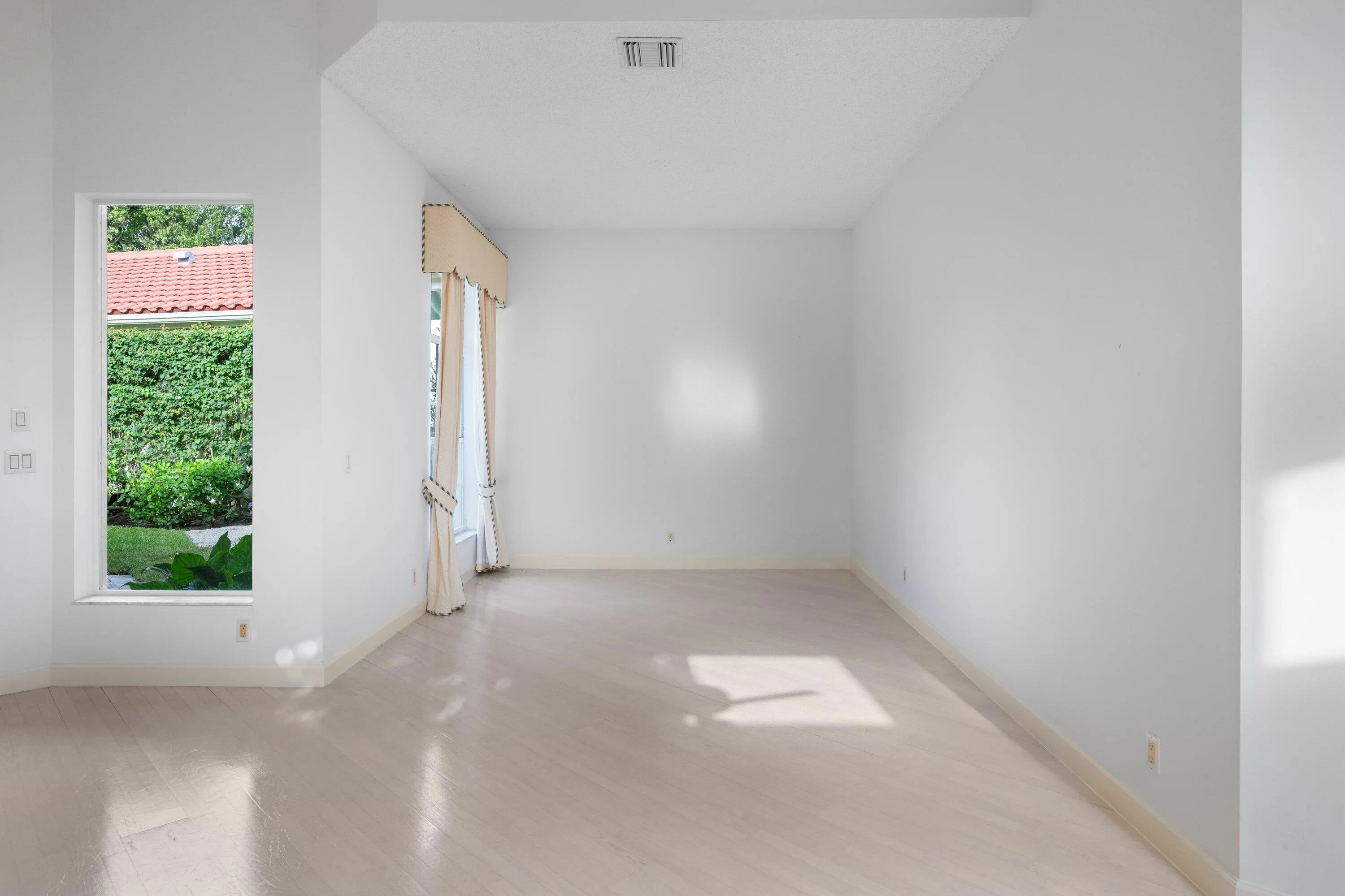 12563 MALLET Circle