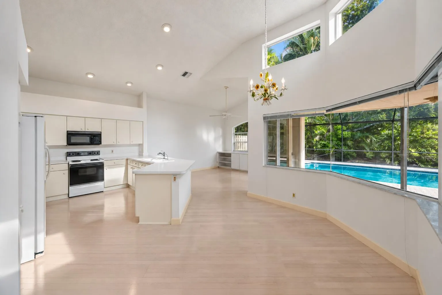 12563 MALLET Circle