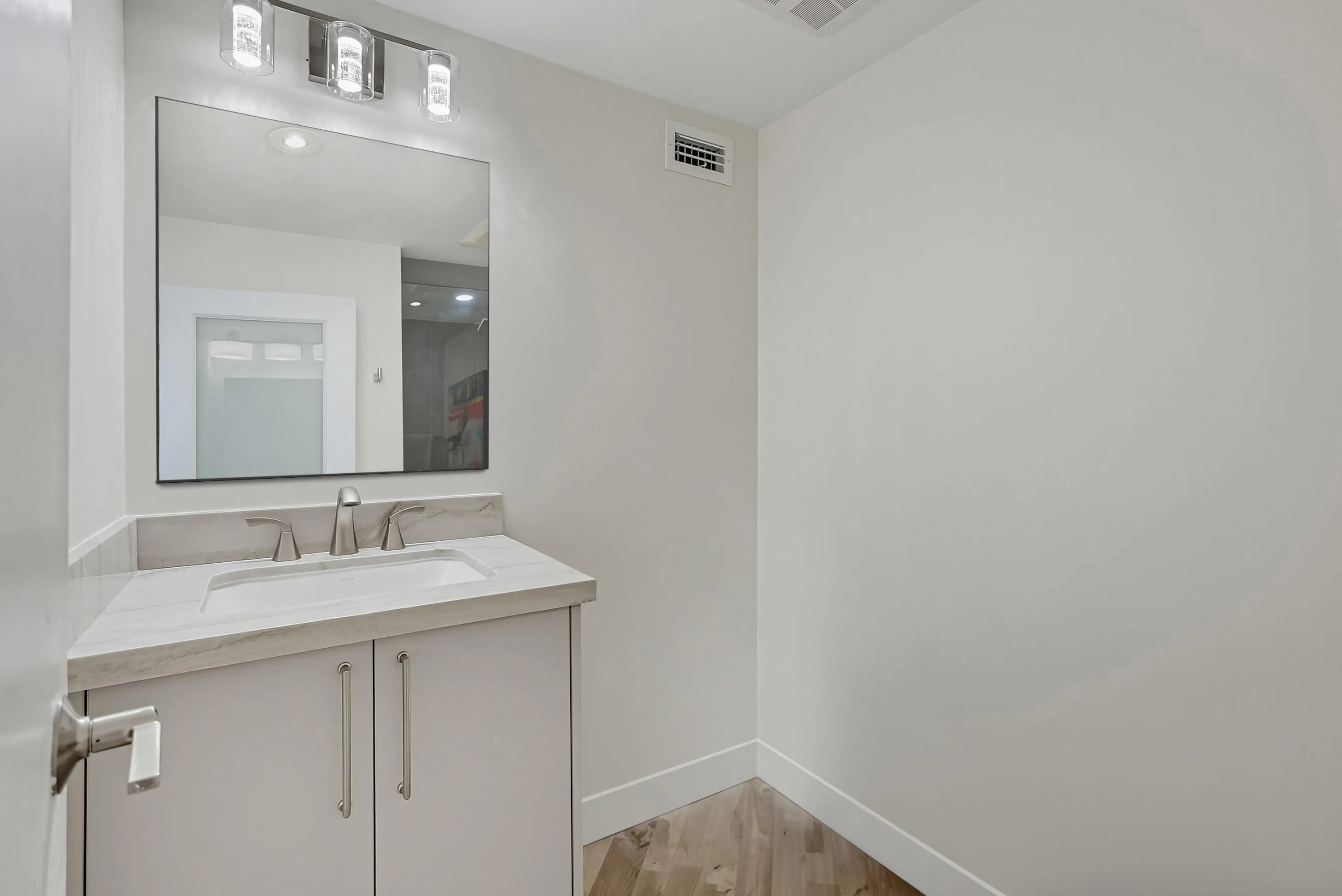 888 INTRACOASTAL Drive #16E
