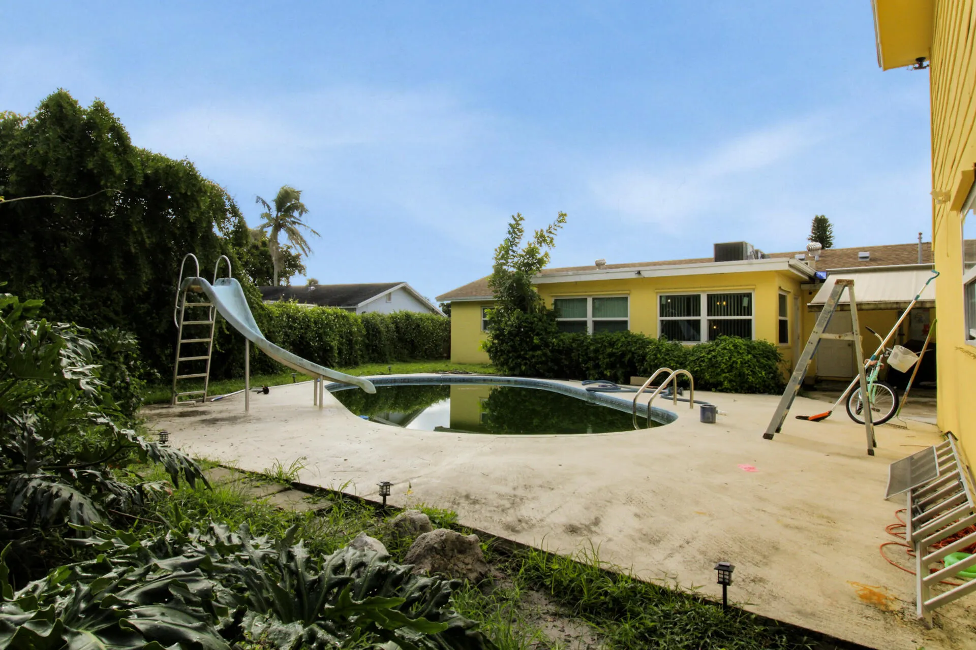 5877 Fair Green Road