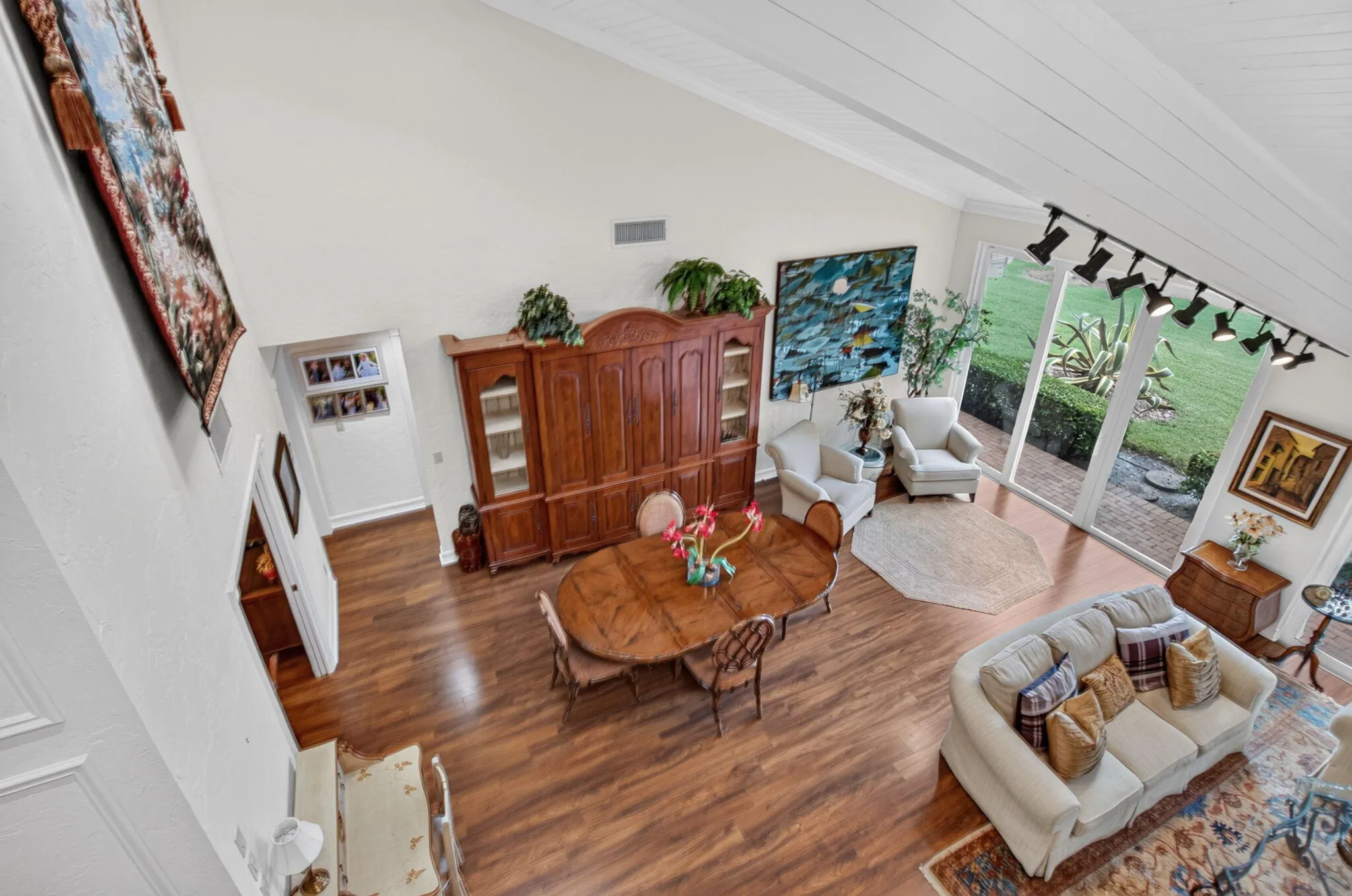 7603 CEDARWOOD Circle