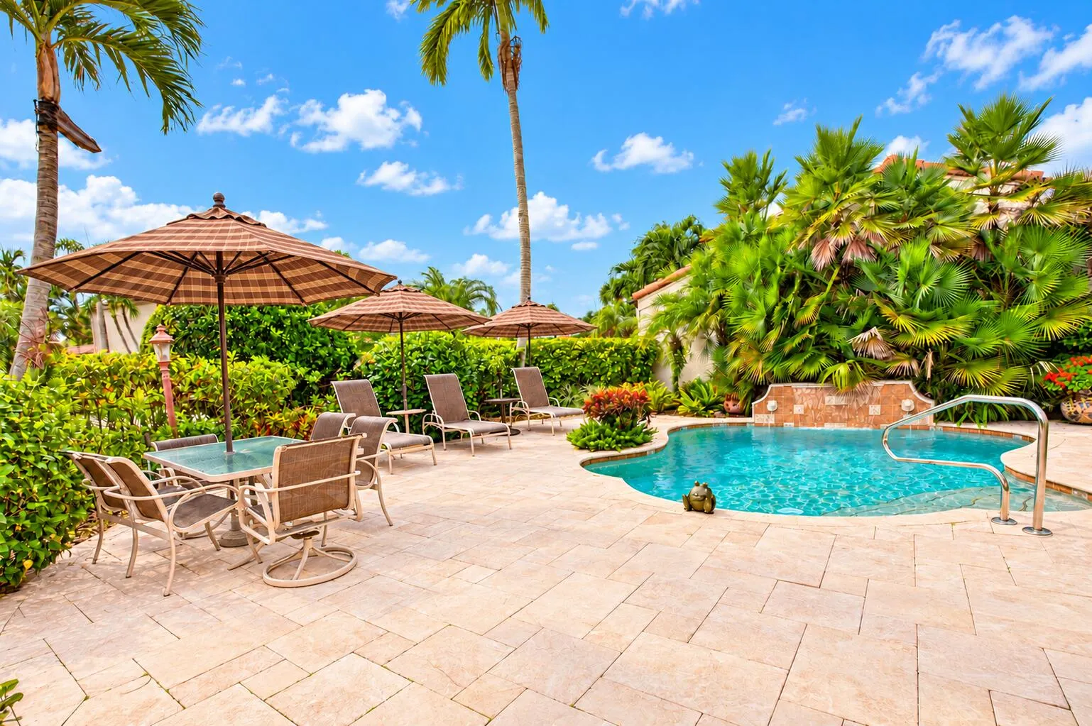 7603 CEDARWOOD Circle