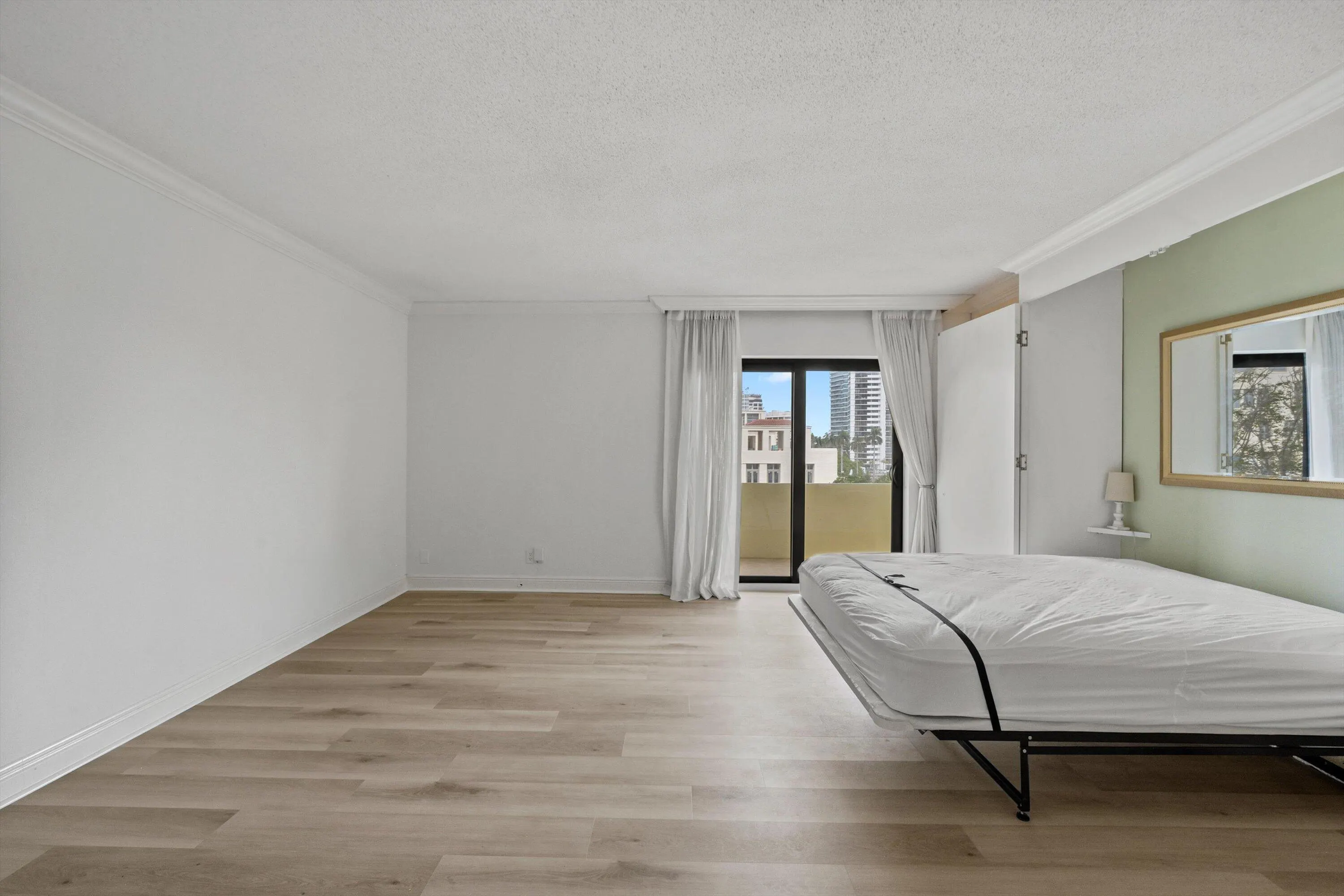 1501 S FLAGLER Drive #4C