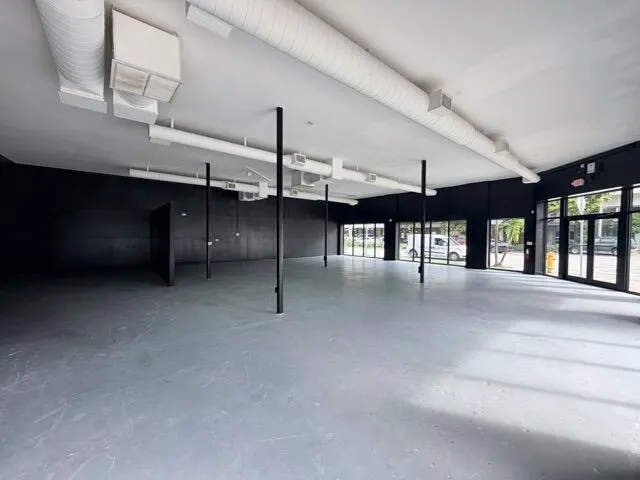 3452 N MIAMI Avenue