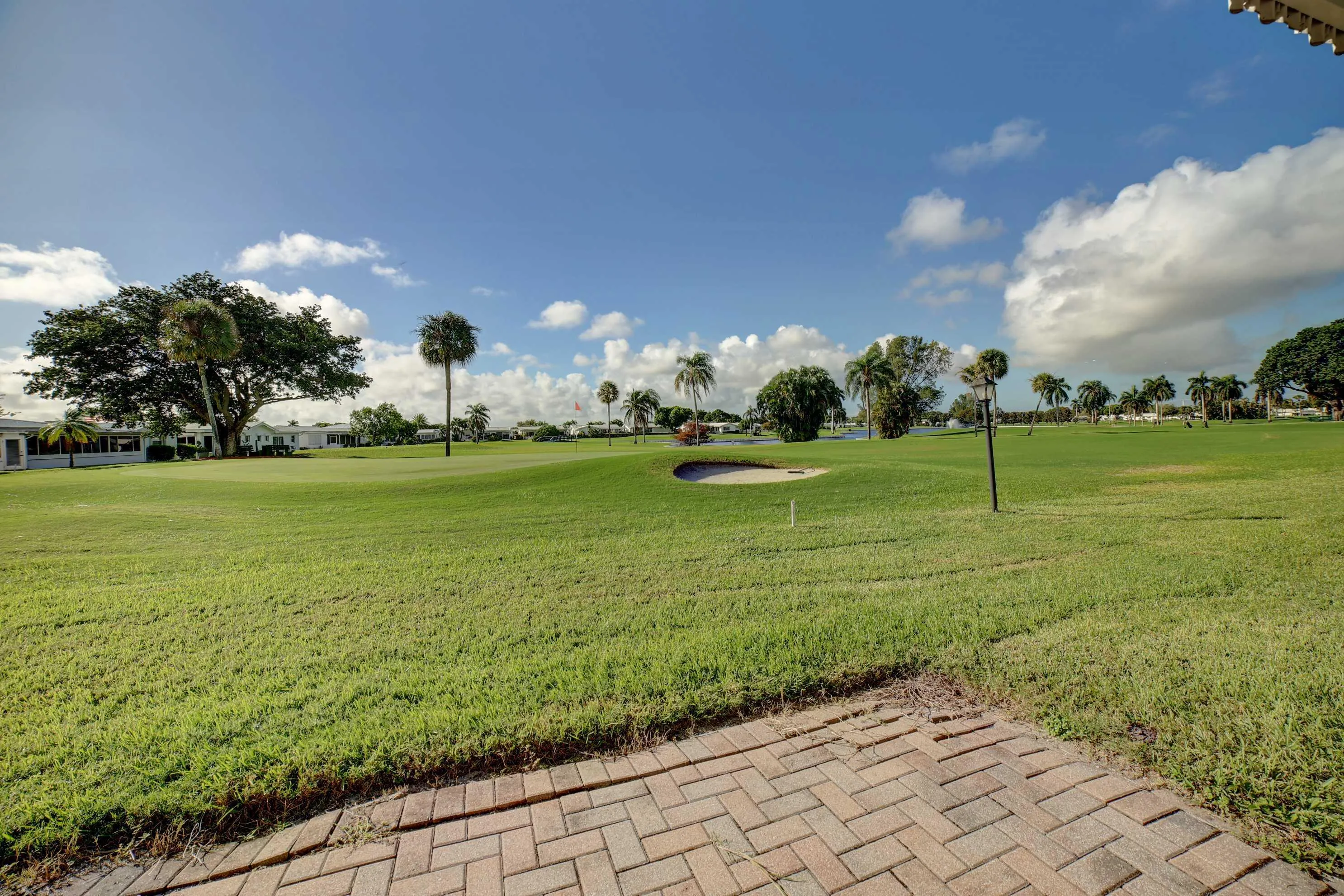 1802 OCEAN Drive #103