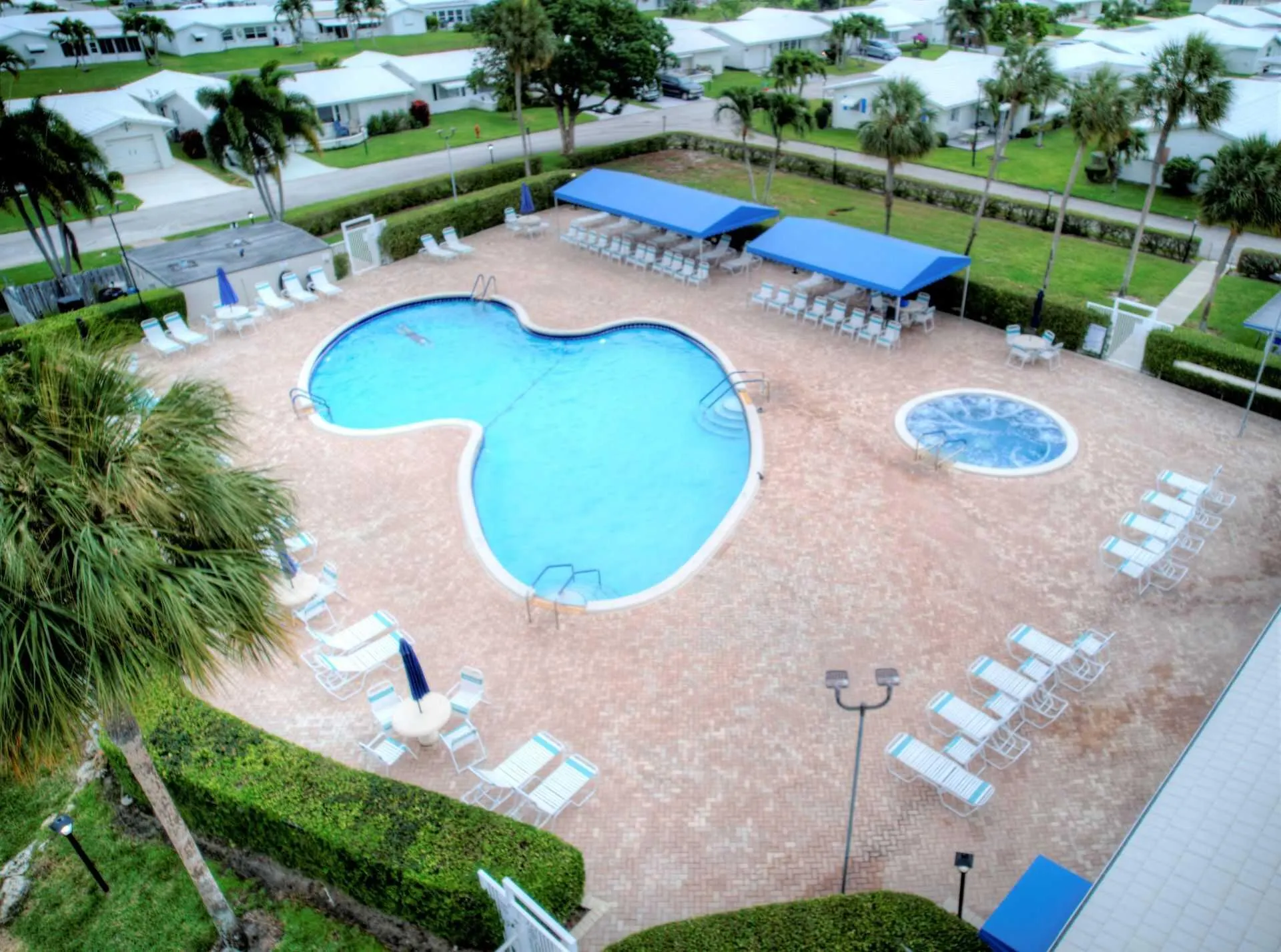 1802 OCEAN Drive #103