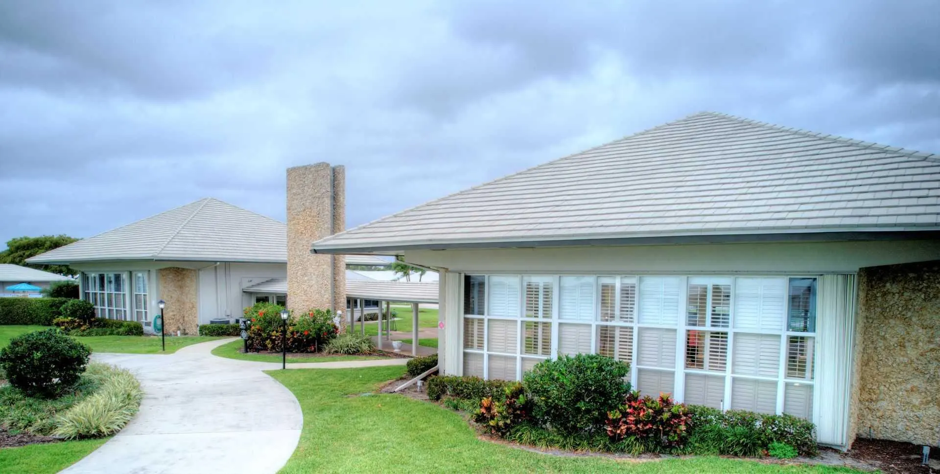 1802 OCEAN Drive #103