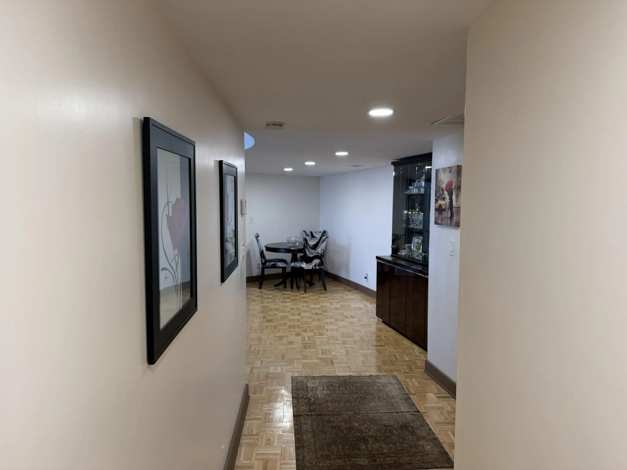 100 GOLDEN ISLES Drive #810