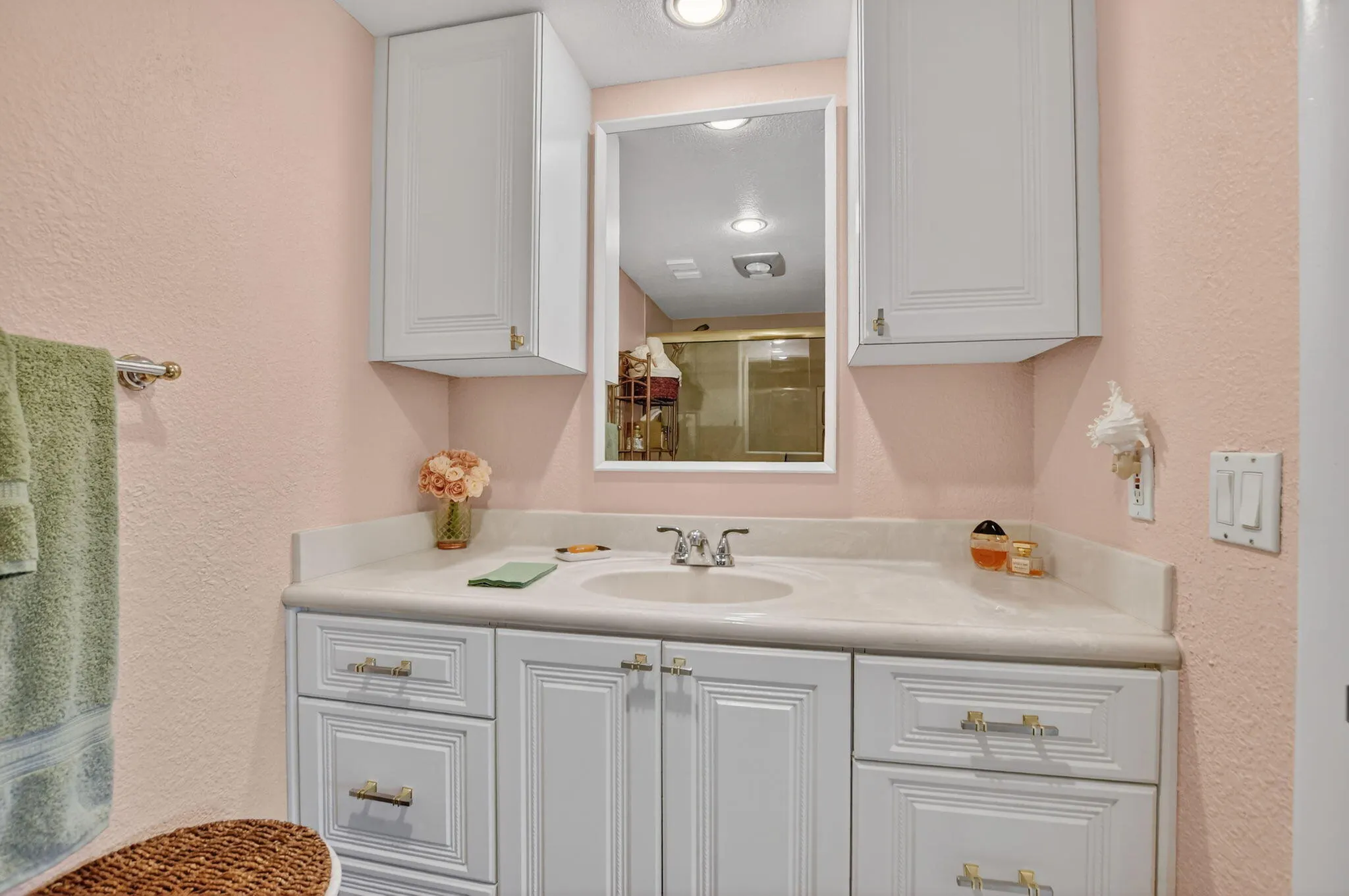 1537 E HILLSBORO Boulevard #444