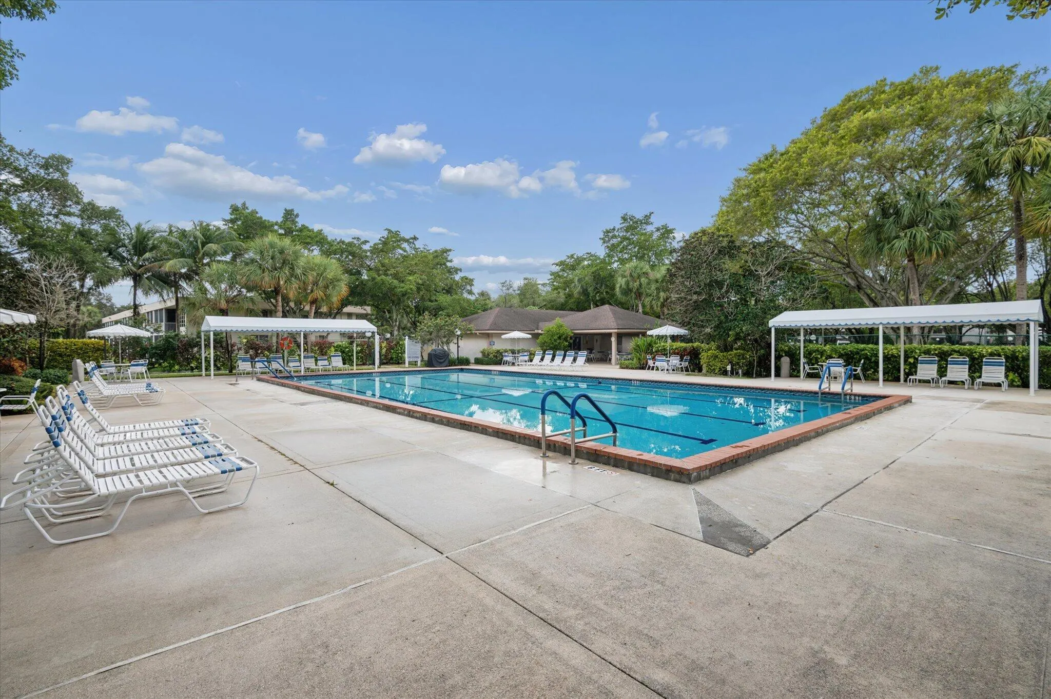 3900 OAKS CLUBHOUSE Drive #508