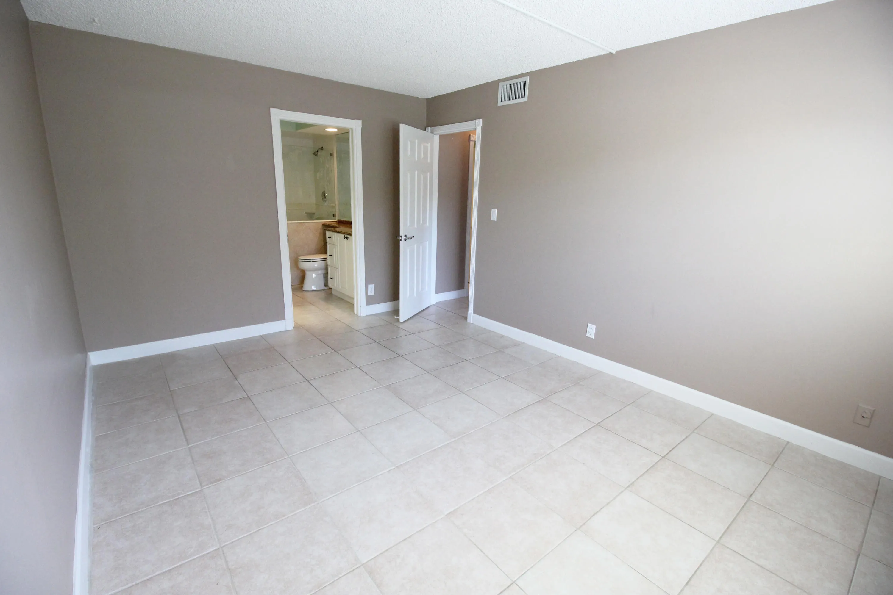 1124 NW 13th Street #104A