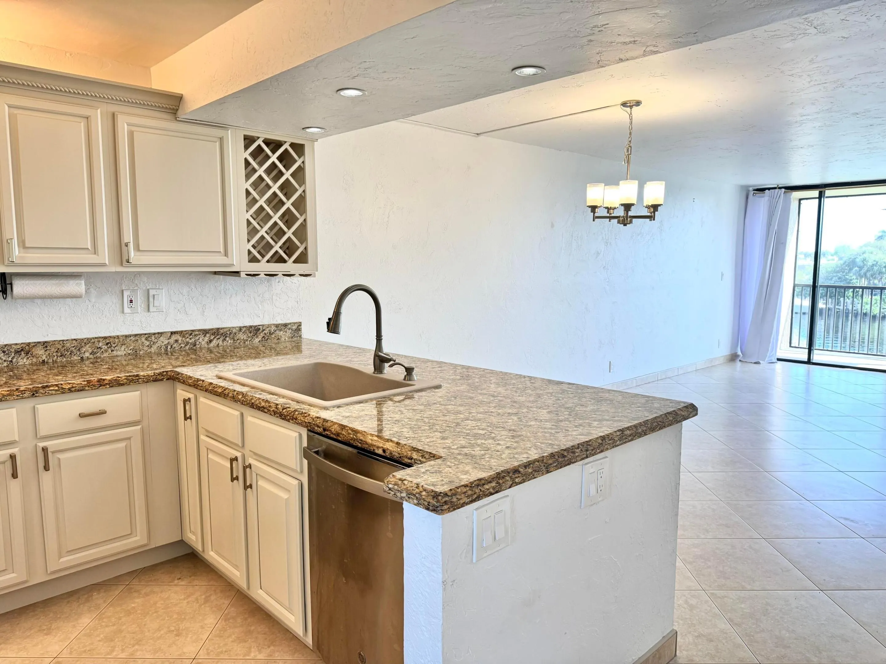 13 Royal Palm Way #302