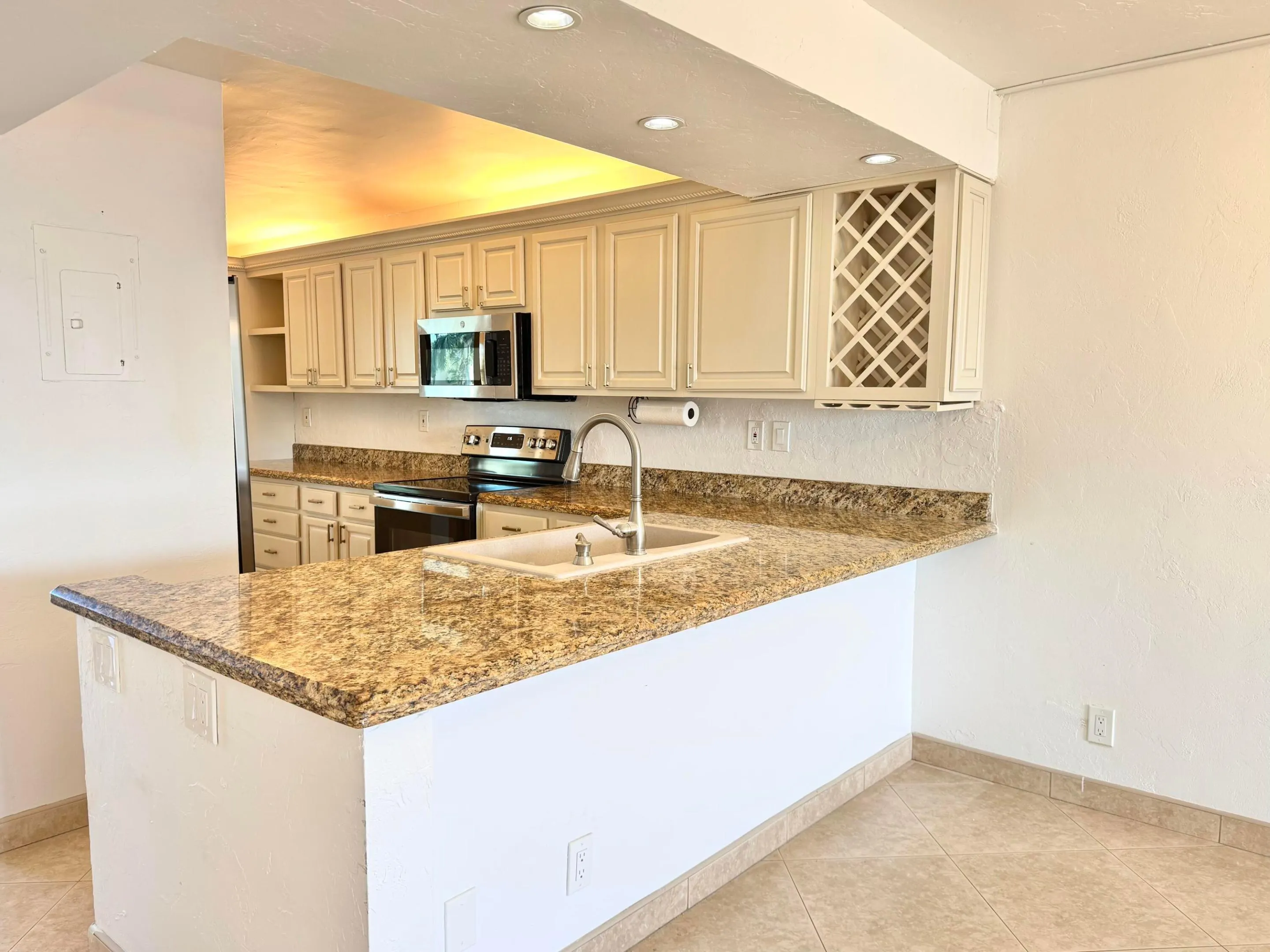 13 Royal Palm Way #302