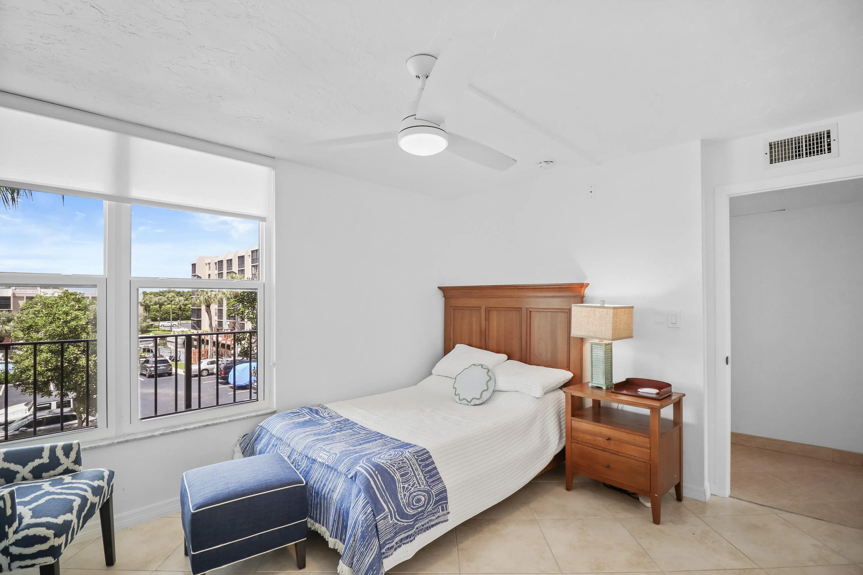 13 Royal Palm Way #302