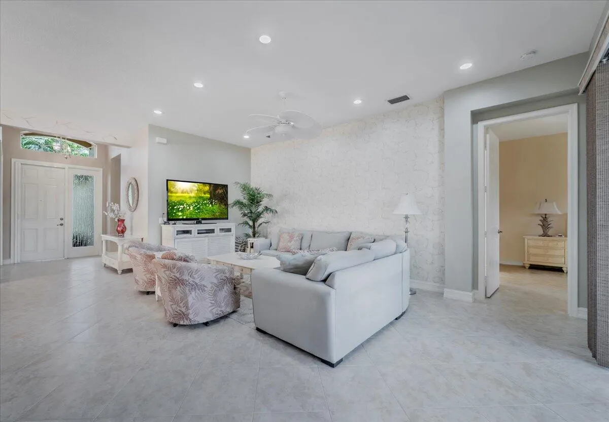10599 Silverton Lane