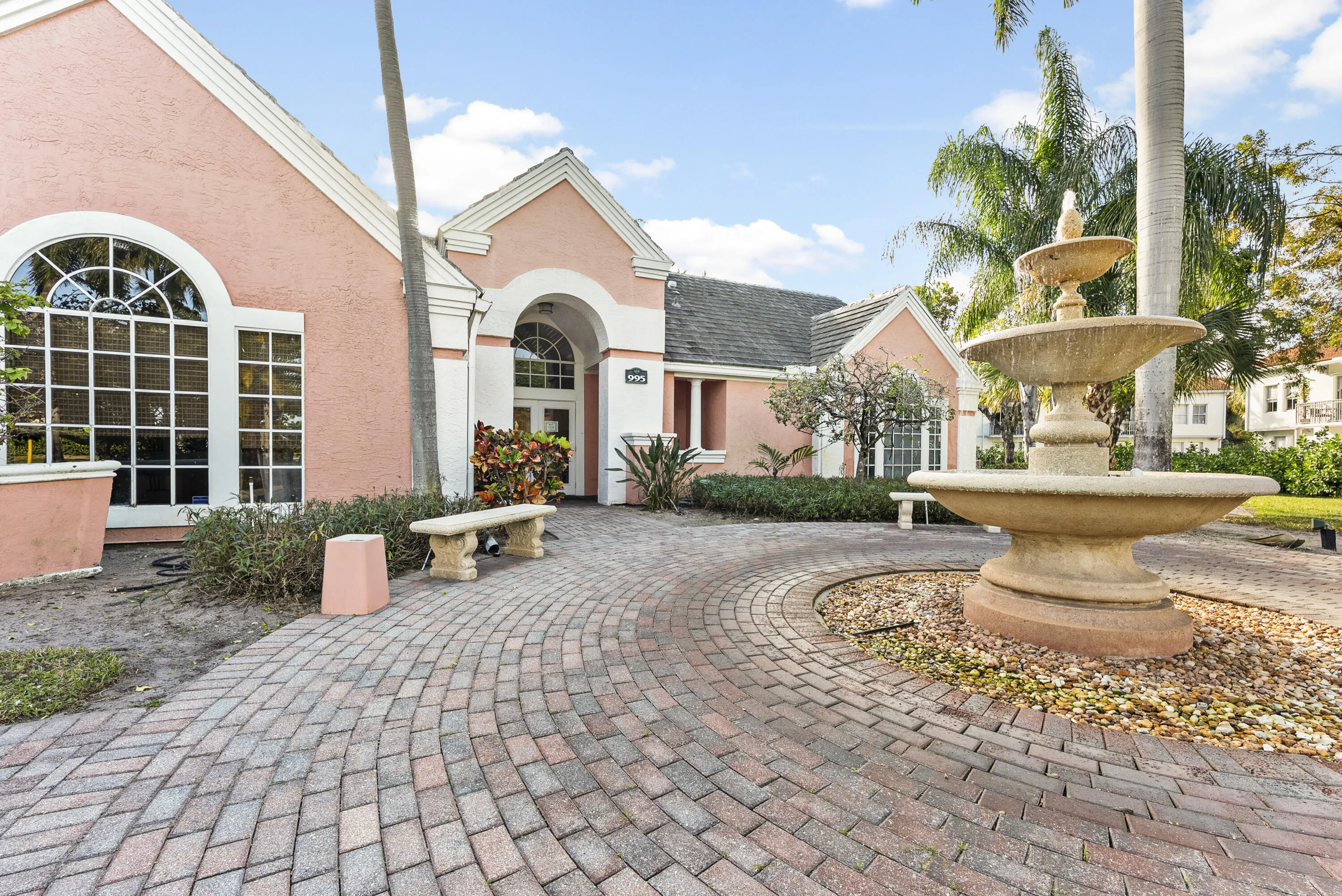 1365 CRYSTAL Way #H