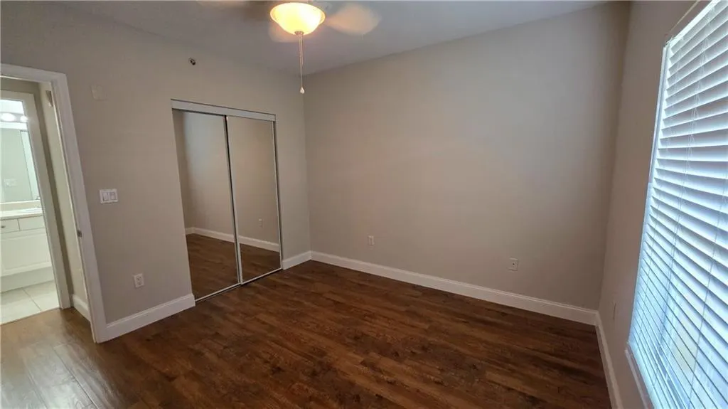 5090 FAIRWAYS Circle #H105