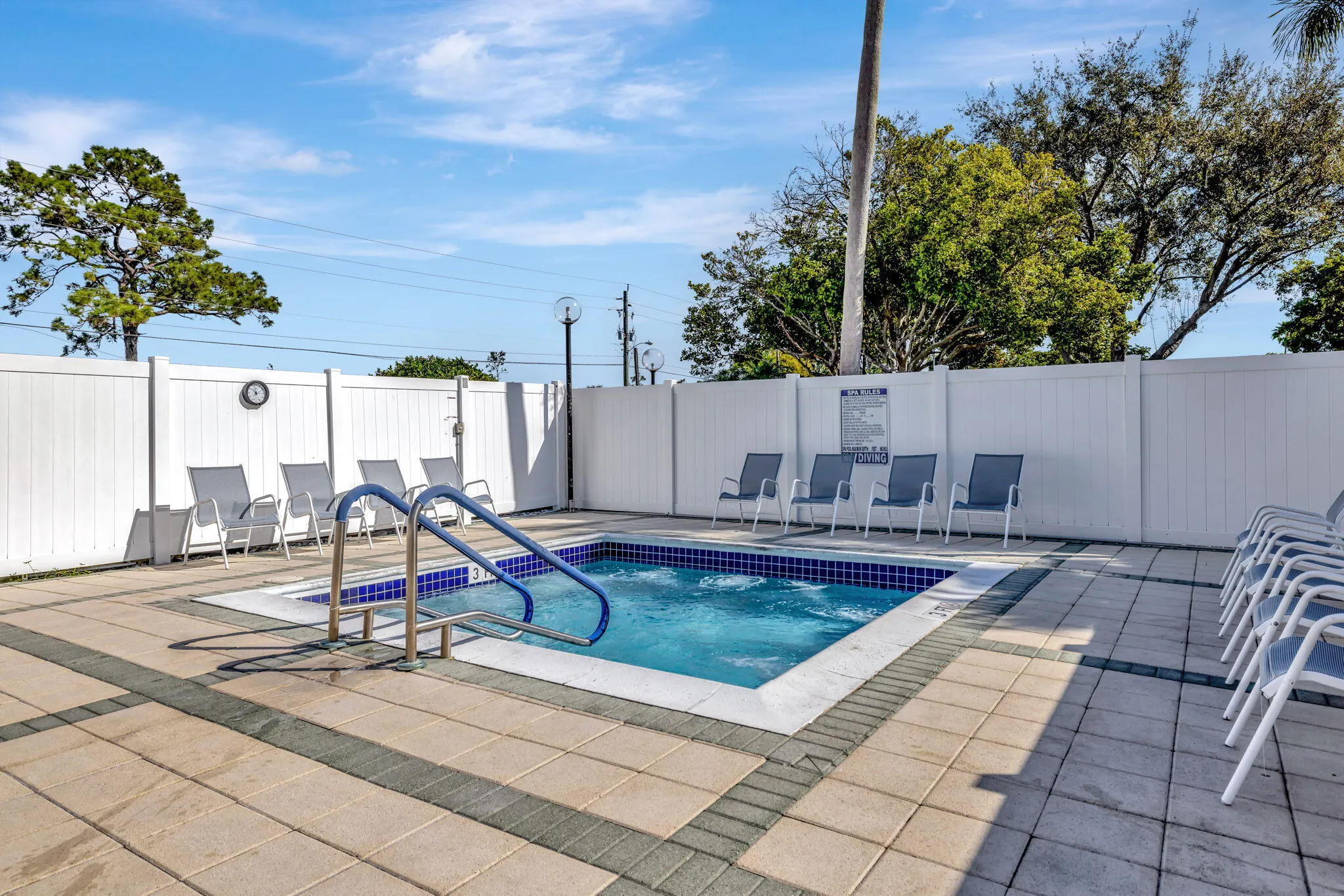 2309 S CYPRESS BEND Drive #611D